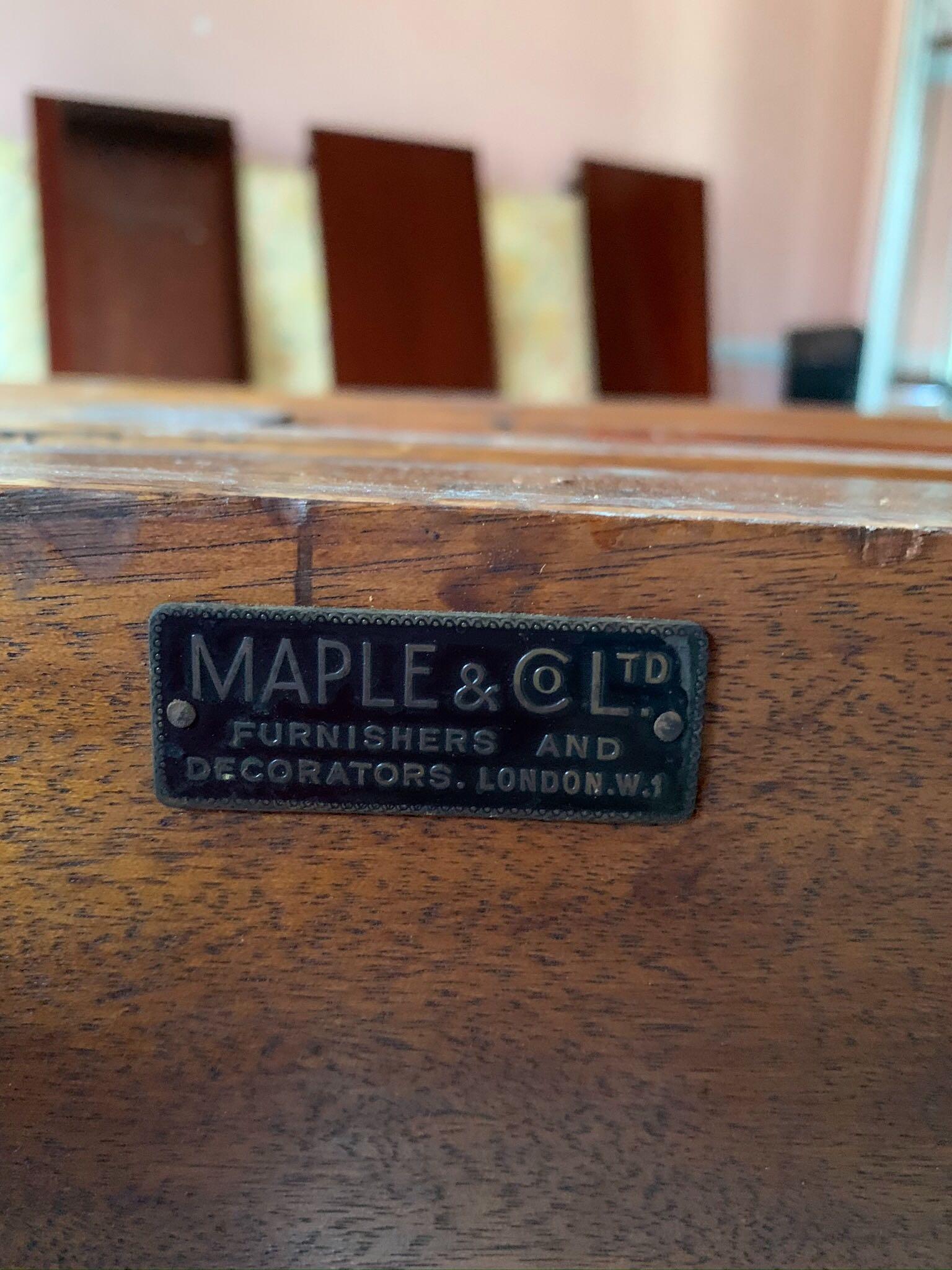 Maple & Co. English Chippendale Style Extendable Dining Table 9