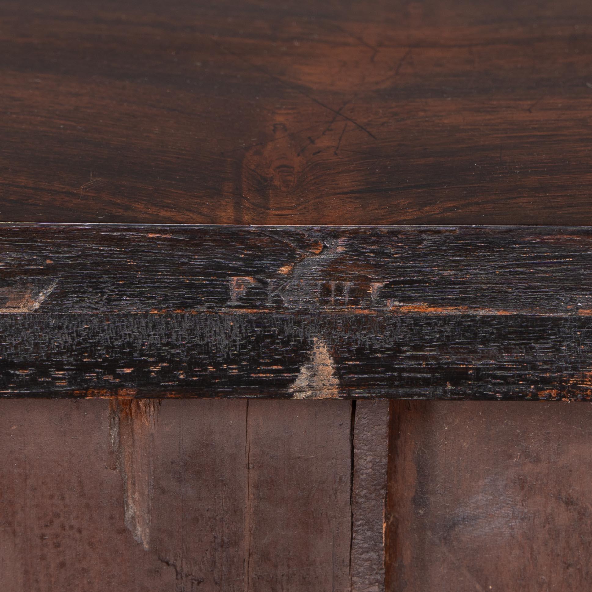 Maple & Co. Londra Bruce Talbert attr. Cassettiera a cinque cassetti Aesthetic Movement. in vendita 11