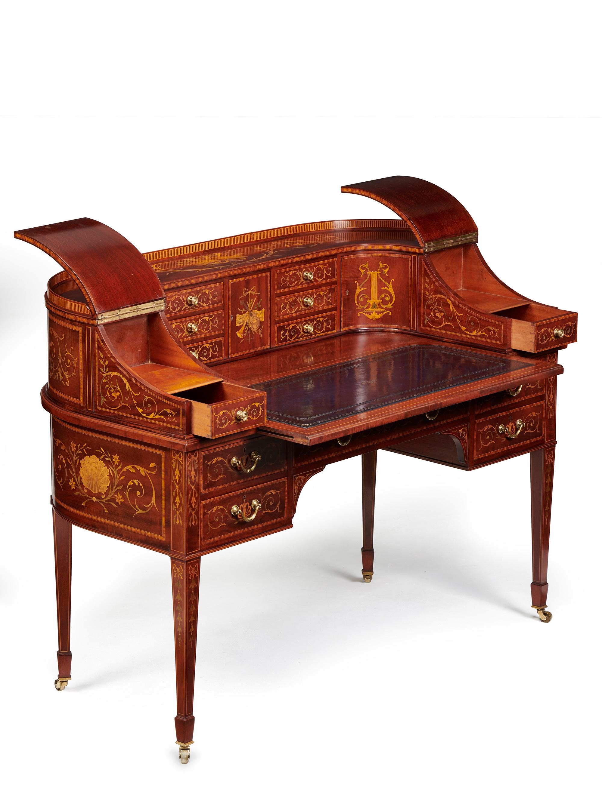 Maple & Co Mahogany, Satinwood and Marquetry Inlaid Victorian Carlton House Desk In Good Condition In Benington, Herts