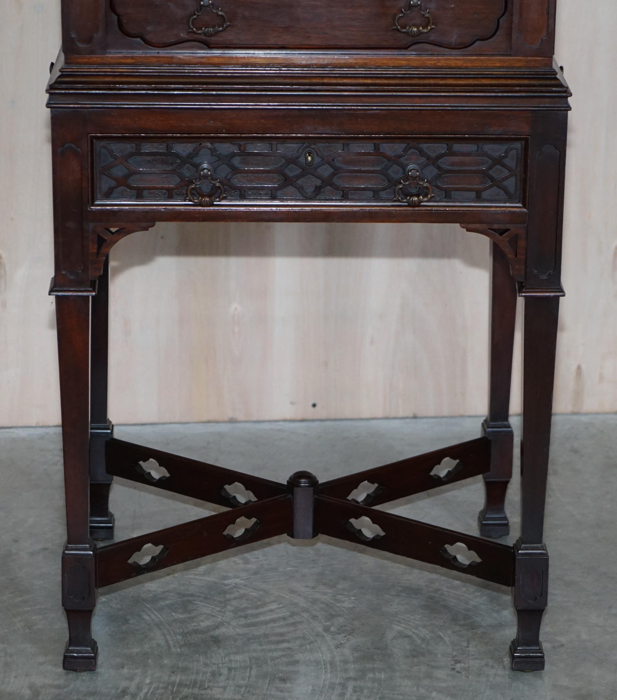 Mid-19th Century Maple & Co Thomas Chippendale Careved Victorian Hardwood Cutlery Side End Table For Sale