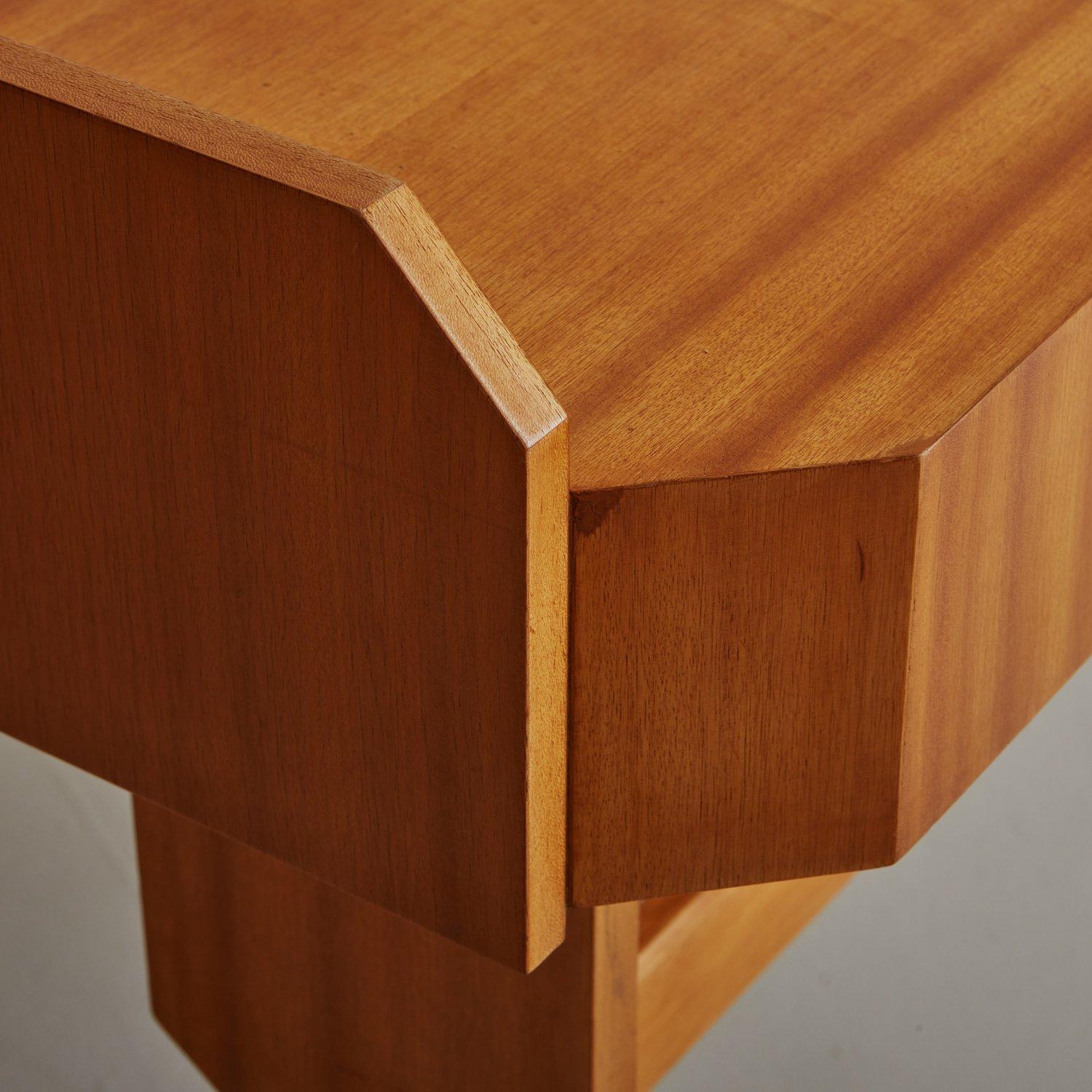 Maple Console Table with Drawers in the Style of Vittorio Dassi, Italy, 1970s 4
