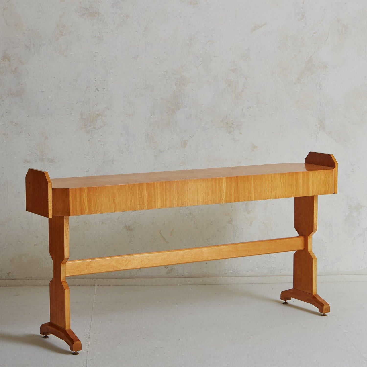 Maple Console Table with Drawers in the Style of Vittorio Dassi, Italy, 1970s 7