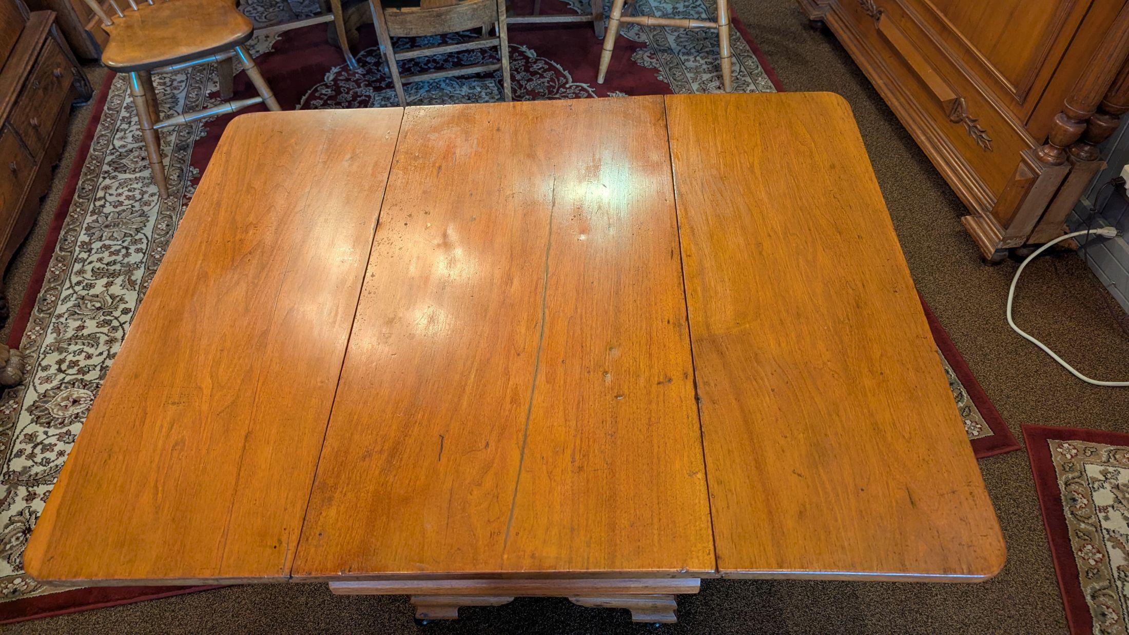 This is an awesome Empire Maple double drop leaf table, perfect for so many applications in your home.  The main table is 19