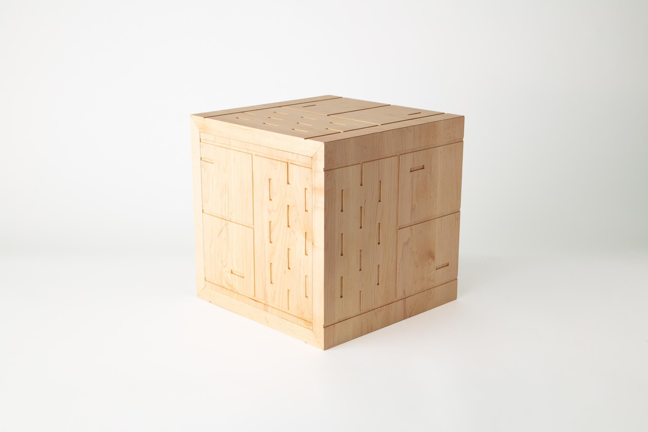 American Craftsman Maple Frogger Cube For Sale