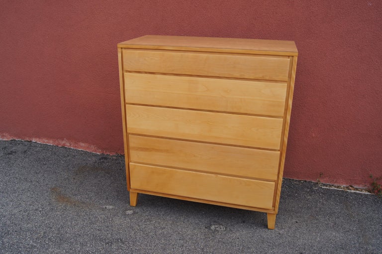 Modernmates Five-Drawer Birch Dresser by Leslie Diamond for Conant Ball In Good Condition For Sale In Dorchester, MA