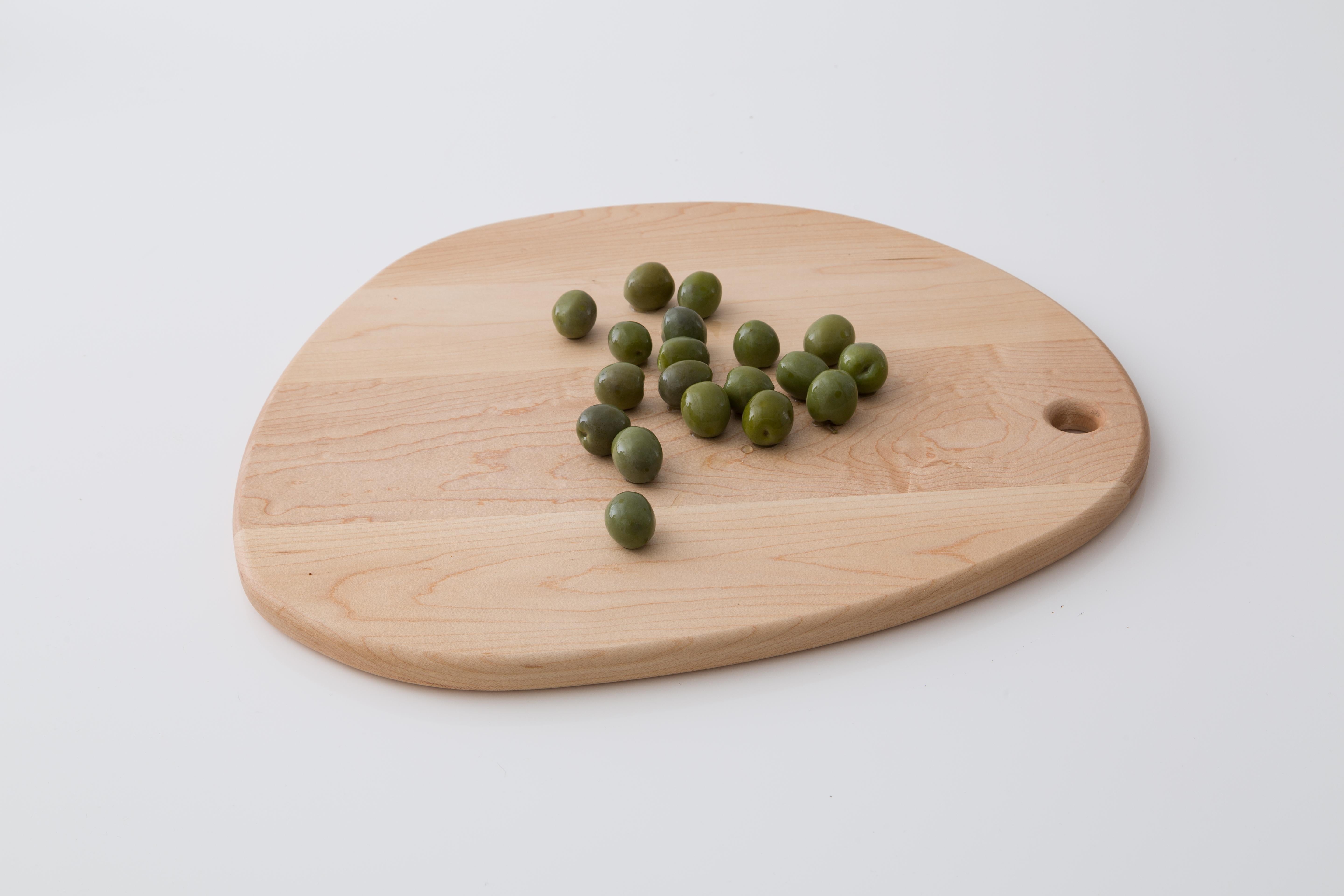 Américain Planche à découper en bois d'érable « Oval Pebble » en vente