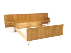 Maple Queen Size Bed Frame in the Style of Gio Ponti with Drawers, Italy, 1950s