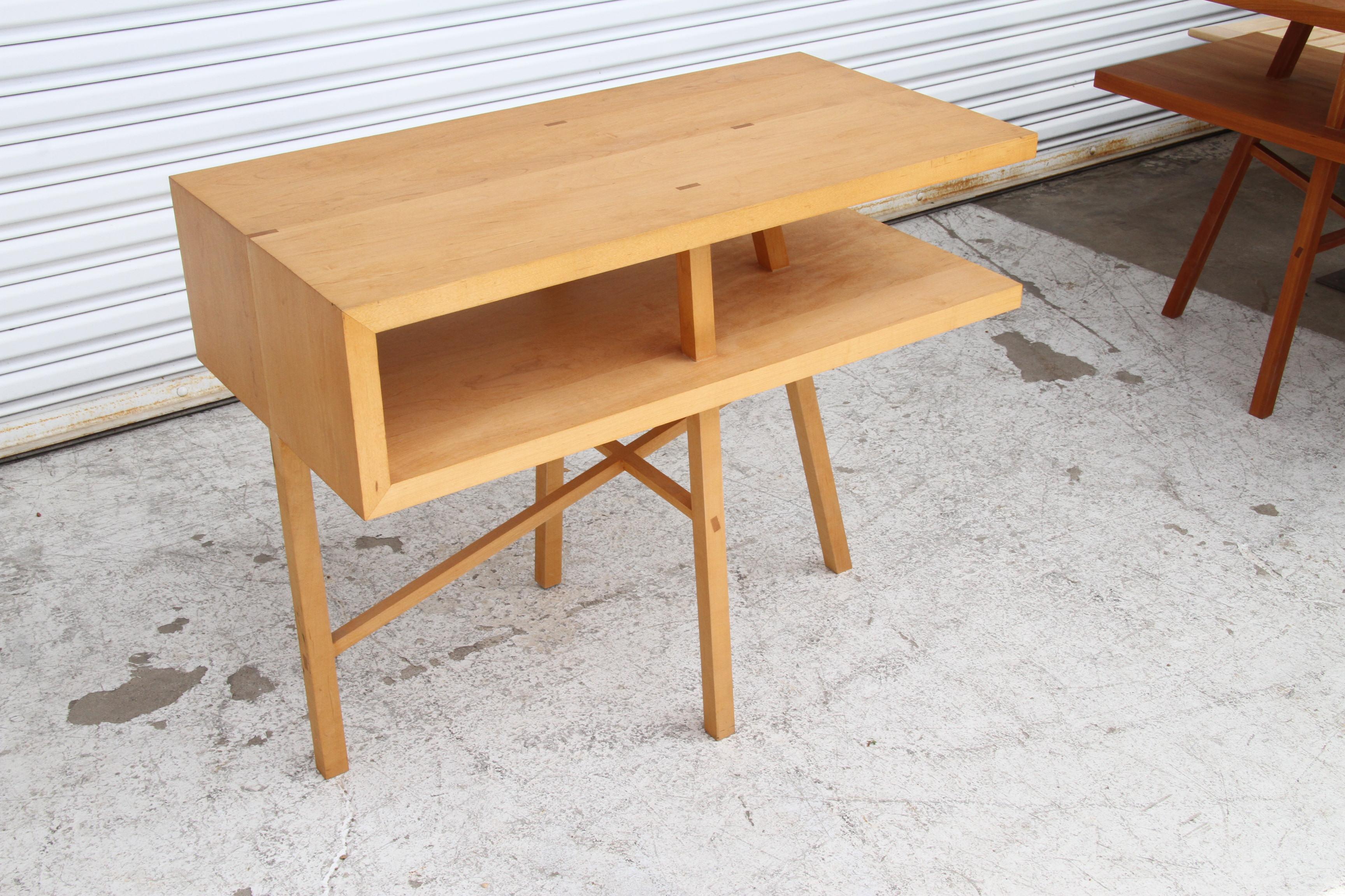 Mid-Century Modern Table d'appoint rectangulaire de Richard Meier en vente
