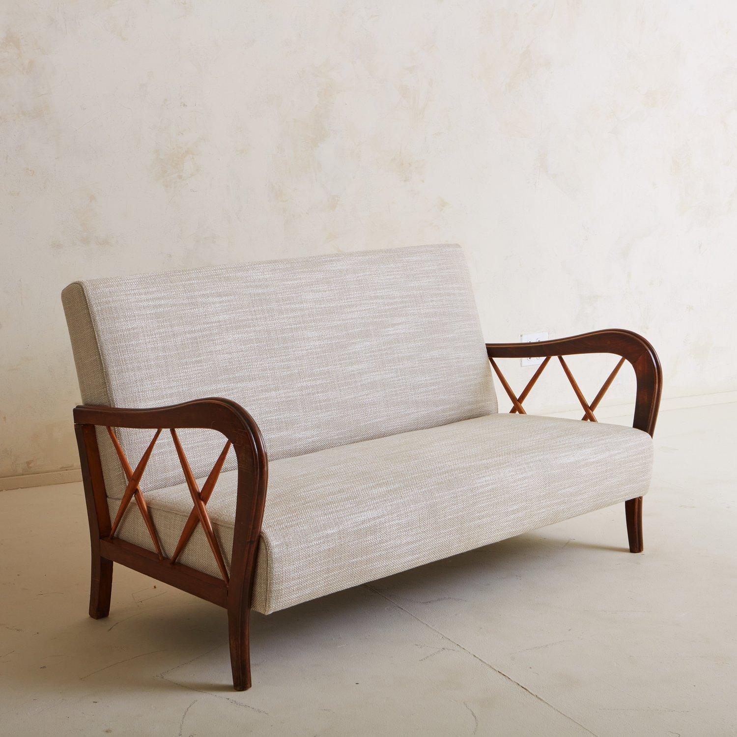 Upholstery Maple Sette in the Style of Paola Buffa, Italy 20th Century  For Sale
