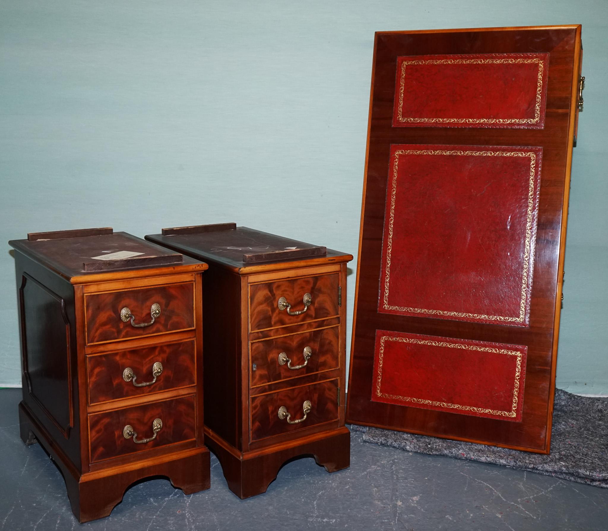 BUREAU DE PEDESTAL DOUBLE WING & GILLOW EN MAPLE AVEC COUVERTURE EN CUIR en vente 8