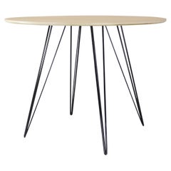 Table de salle à manger en érable Williams avec pieds en épingle à cheveux noire et plateau circulaire