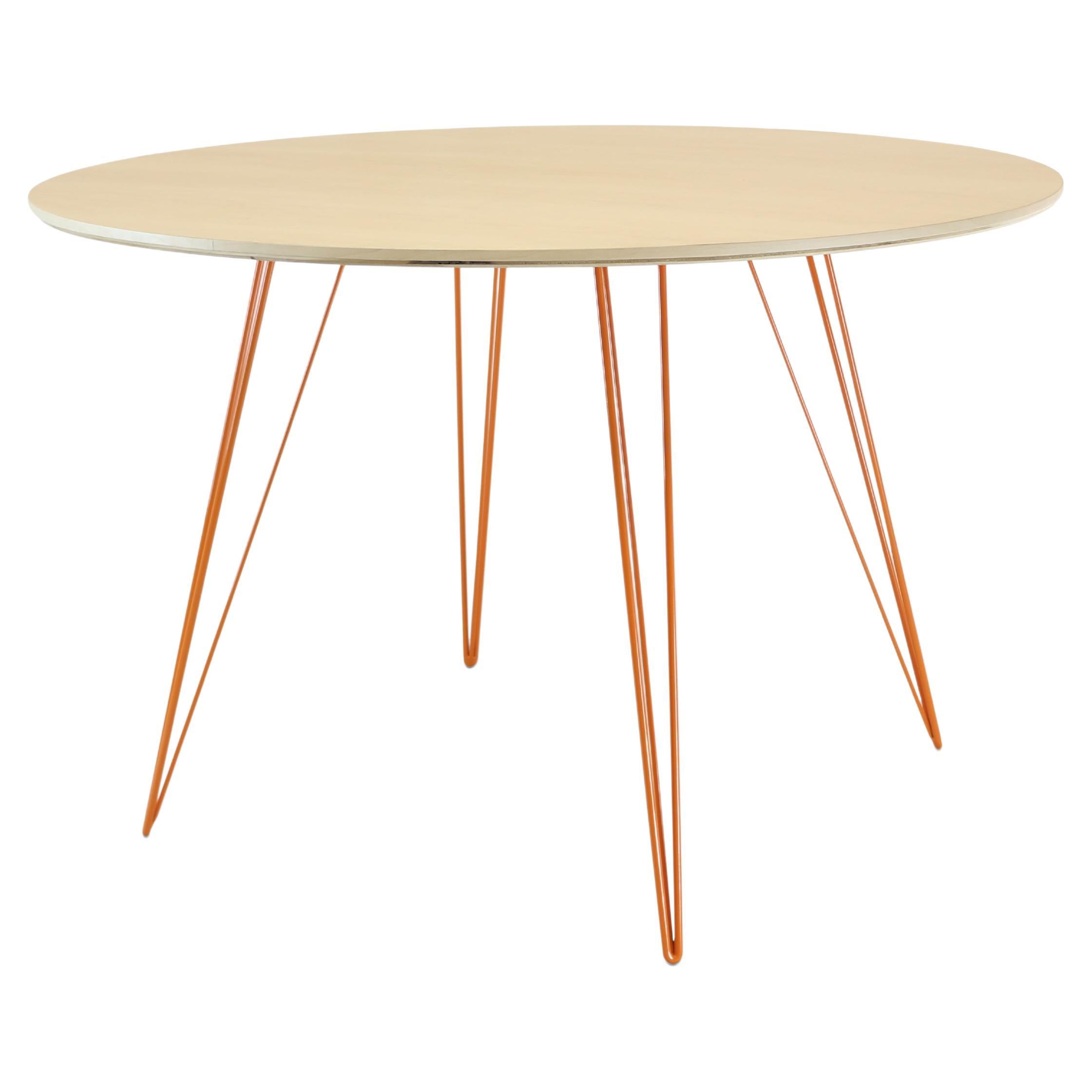 Table de salle à manger en érable William Williams Pieds en épingle à cheveux orange Plateau circulaire