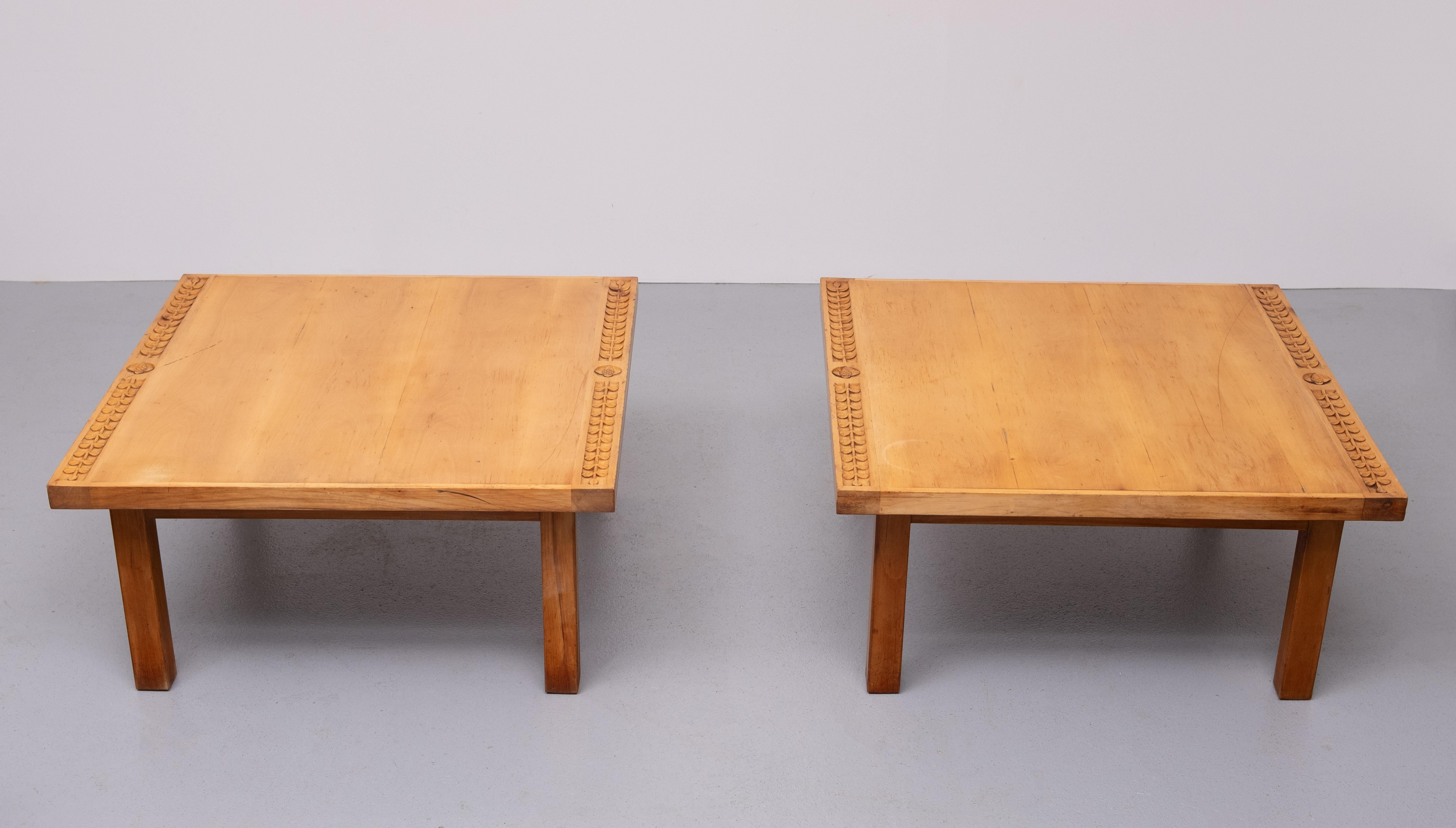 Tables basses en bois d'érable  Hollande des années 1930 en vente 1