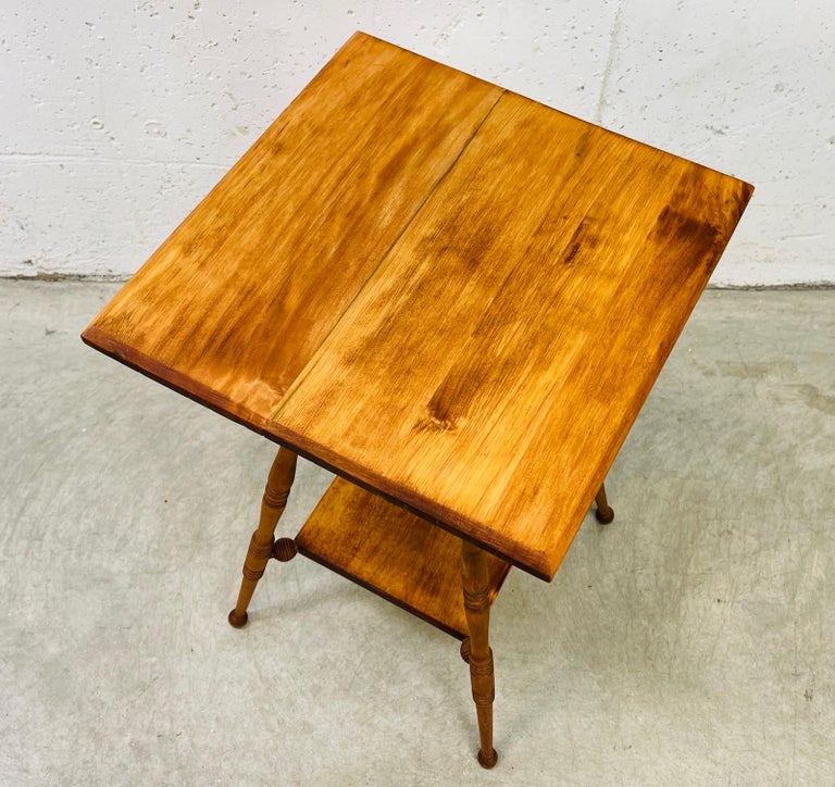 Maple Wood Side Table For Sale at 1stDibs