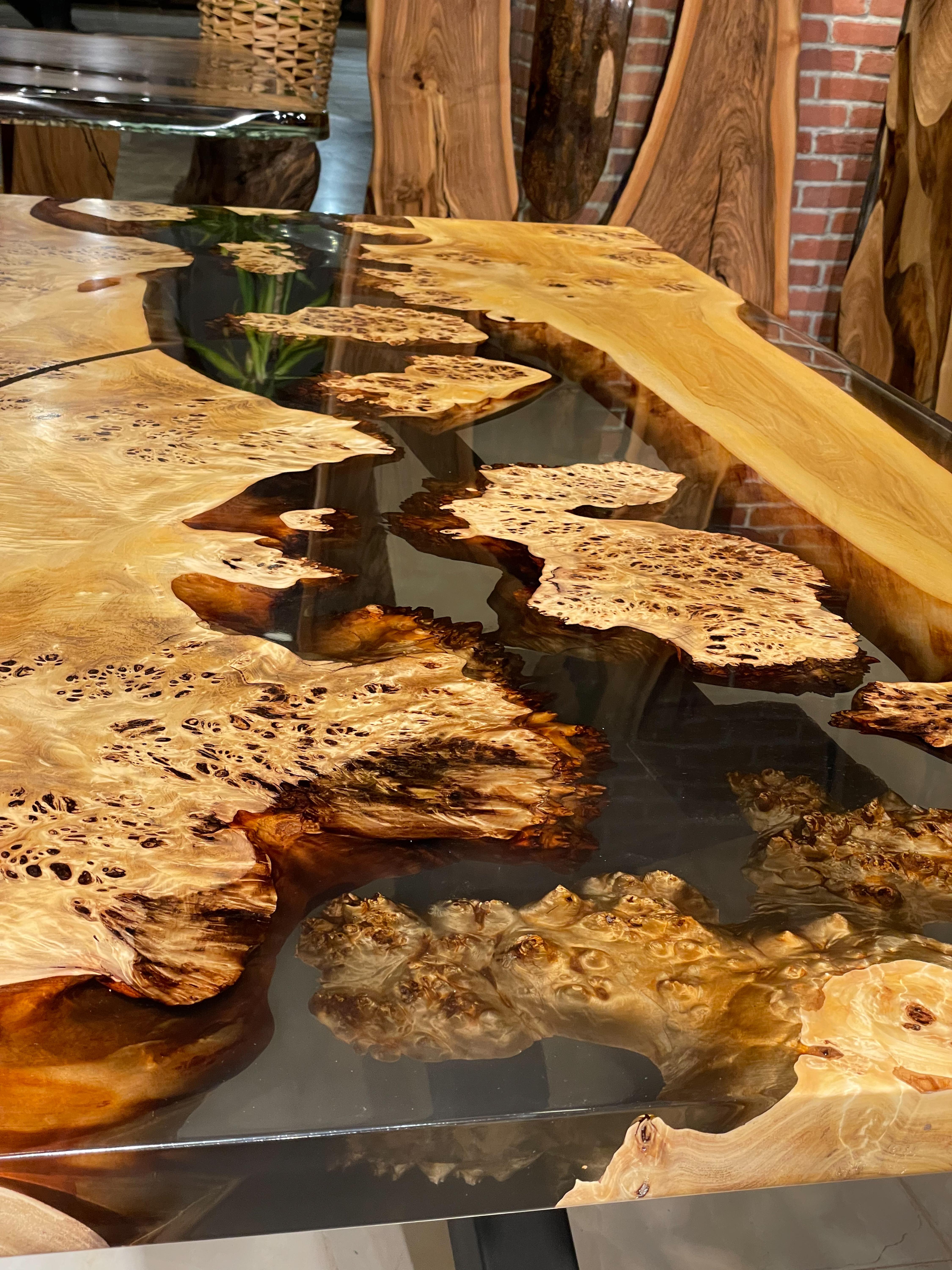 Tavolo Mappa Burl Wood - Mobili su misura - Tavolo da pranzo per cucina - Tavolo in resina in vendita 5