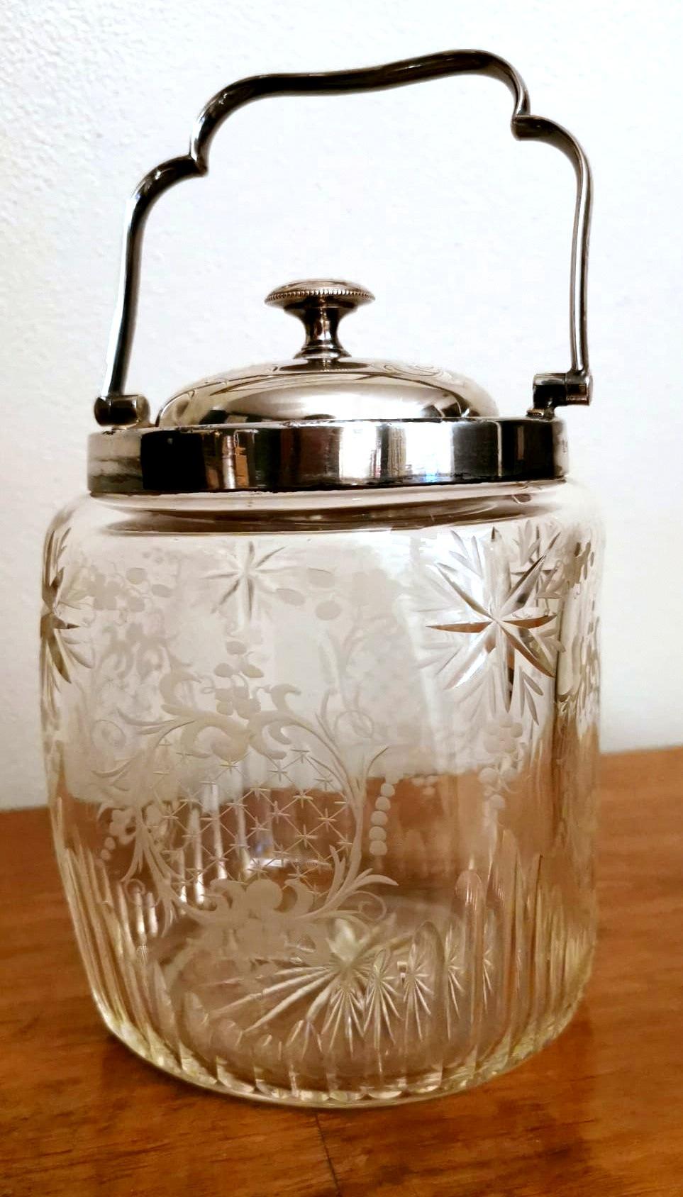 19th Century Mappin & Brothers Crystal and Silver Plated Ice Bucket with Lid For Sale