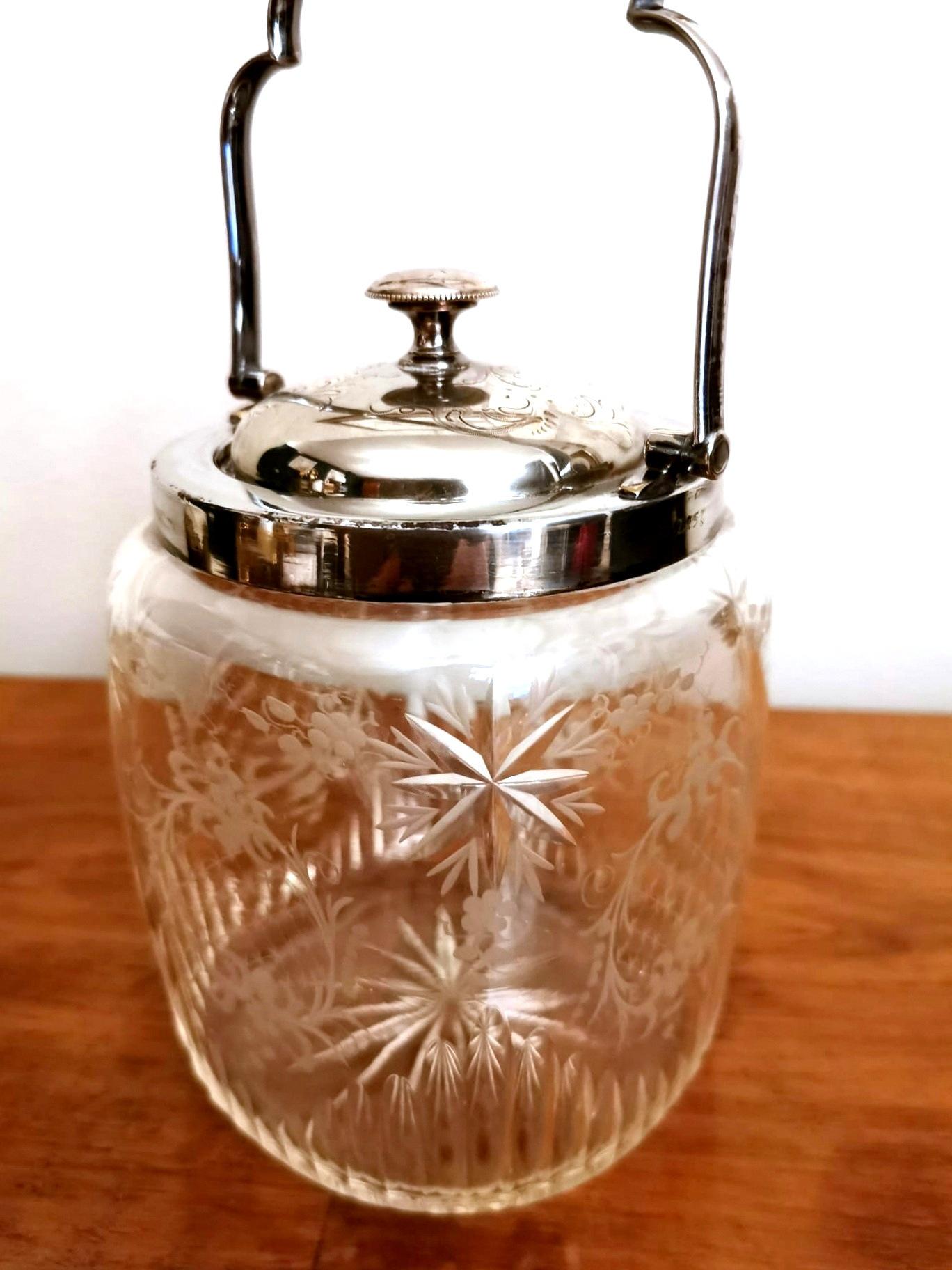 19th Century Mappin & Brothers Crystal and Silver Plated Ice Bucket with Lid For Sale