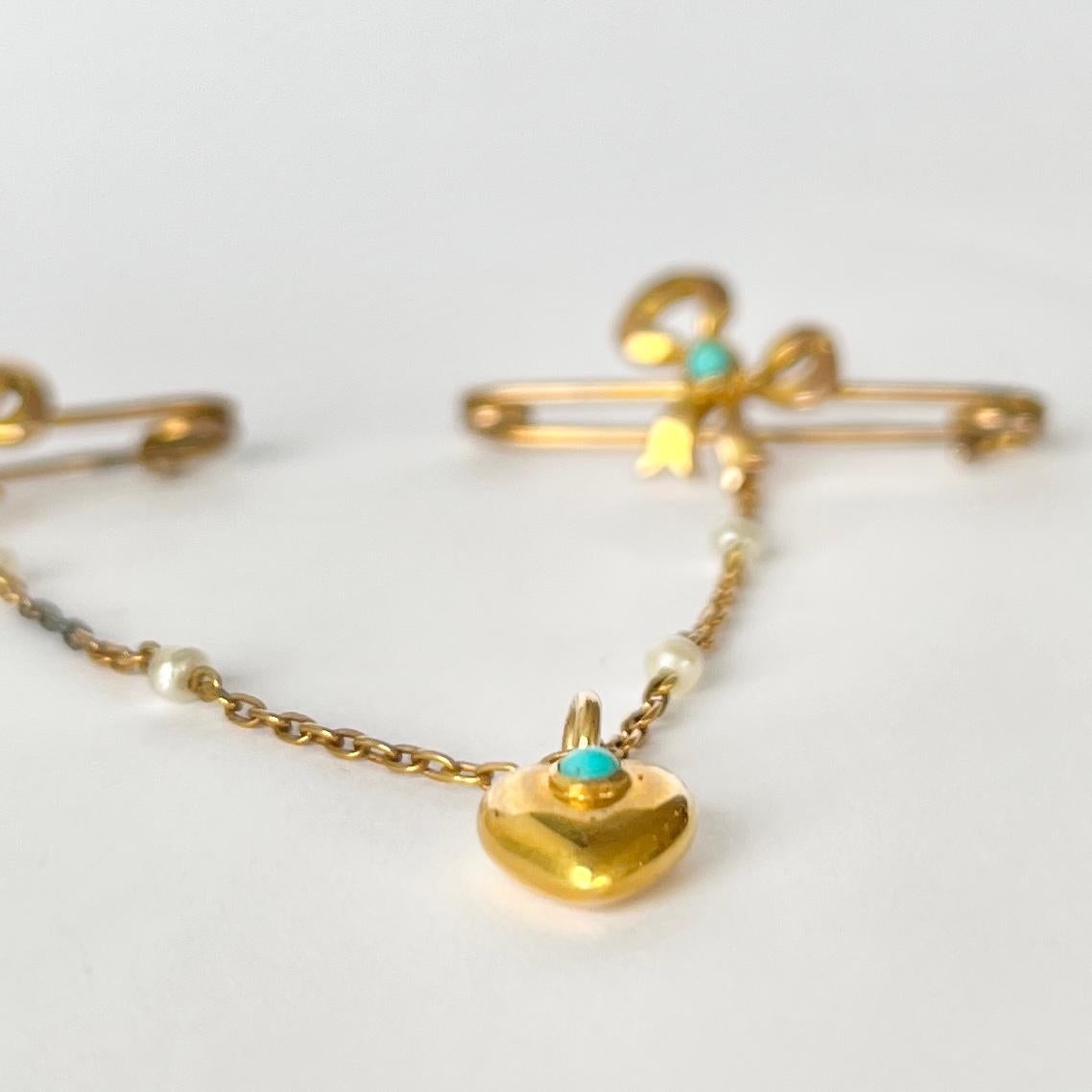 Mappin Brothers Broche victorienne en or 9 carats avec turquoise et perles Bon état - En vente à Chipping Campden, GB