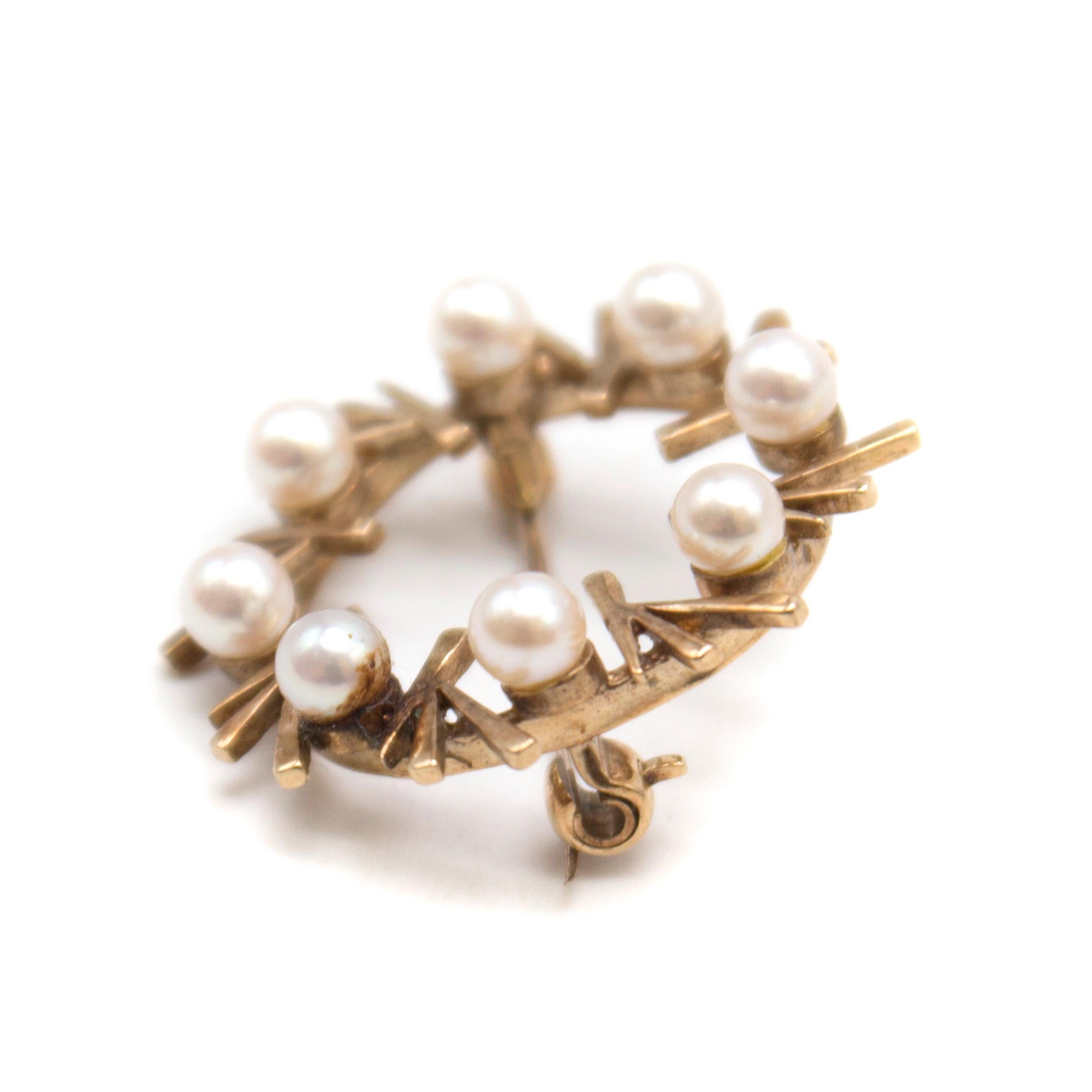 Mappin & Webb 18 Karat Yellow Gold Pearl Brooch In Good Condition In London, GB