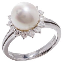 Retro Mappin & Webb 18kt. gold Cultured South Sea Pearl and diamond cluster