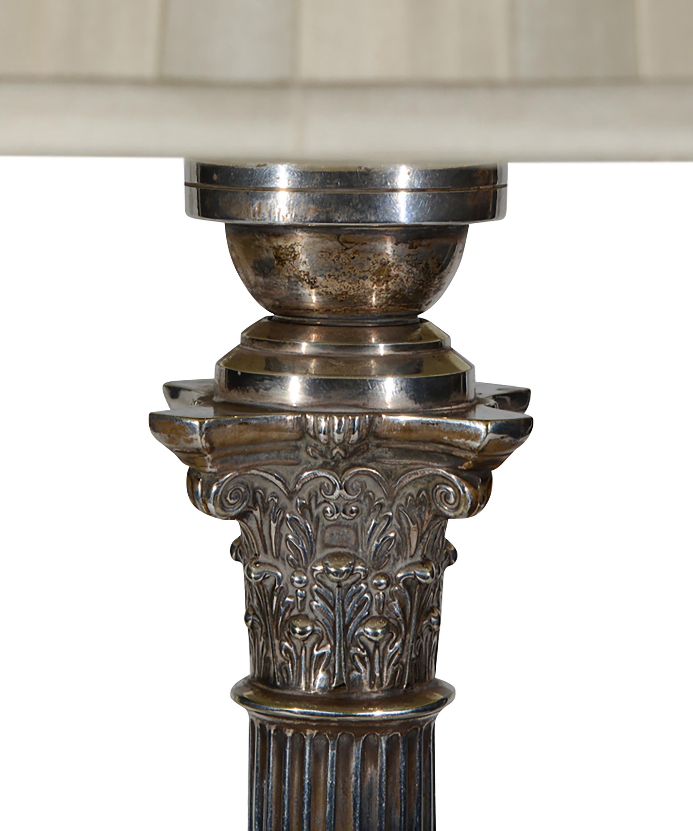 Lámpara de mesa inglesa antigua chapada en plata Mappin & Webb, principios del siglo XX Inglés en venta