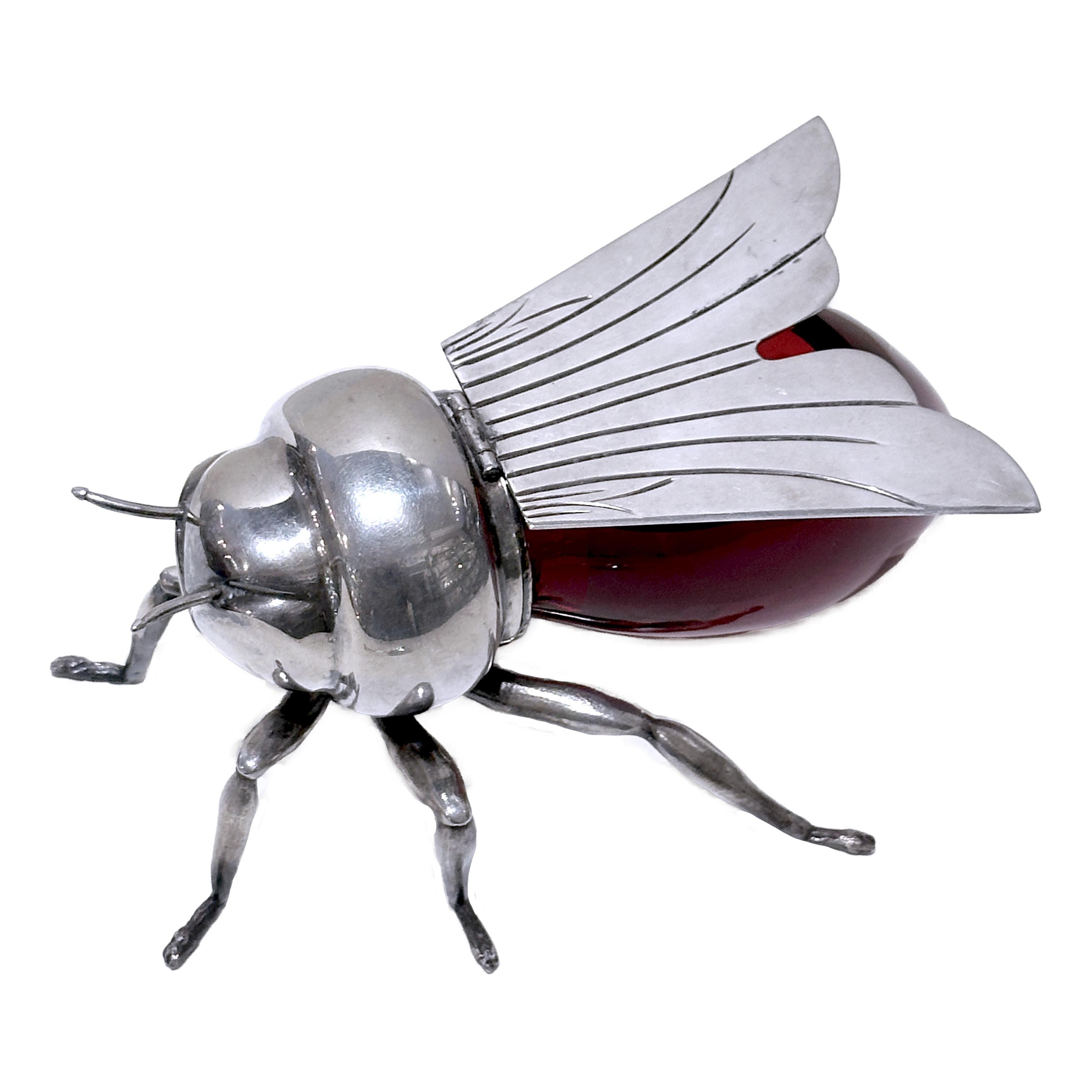 Mappin & Webb red Honey bee honey pot, circa 1910 For Sale 2