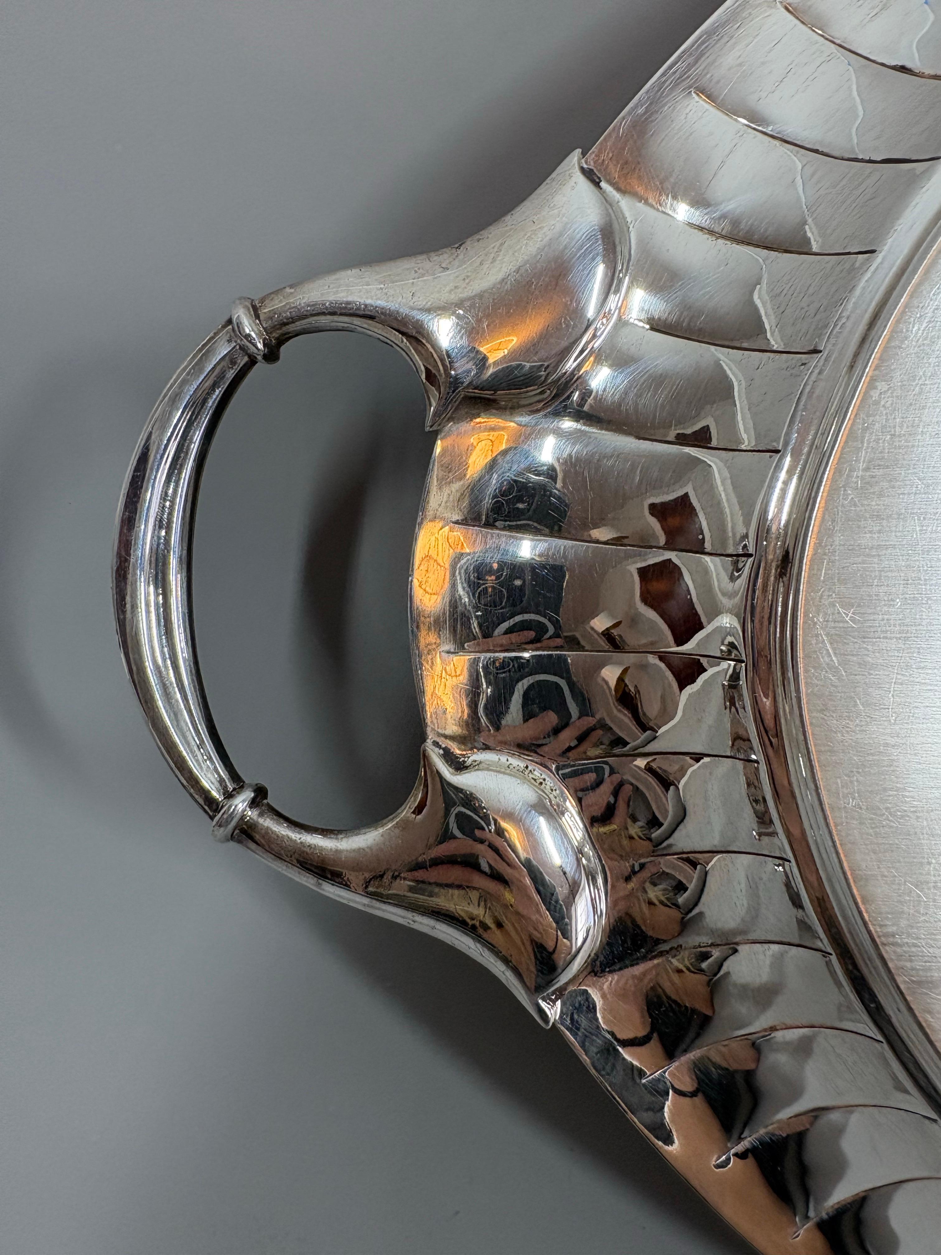 Plateau en métal argenté de Mappin & Webb en vente 6