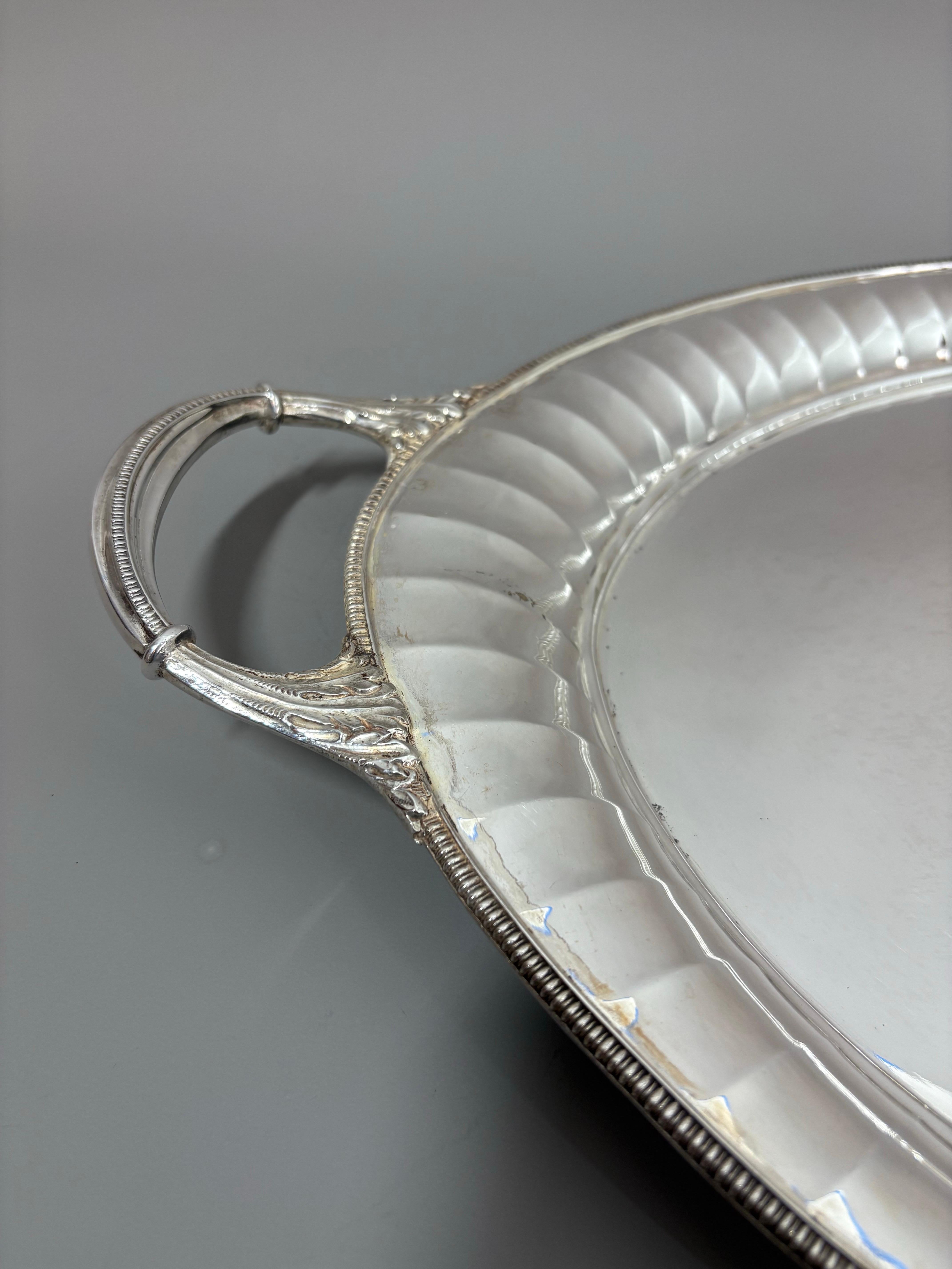 Plateau en métal argenté de Mappin & Webb Bon état - En vente à Sleepy Hollow, NY