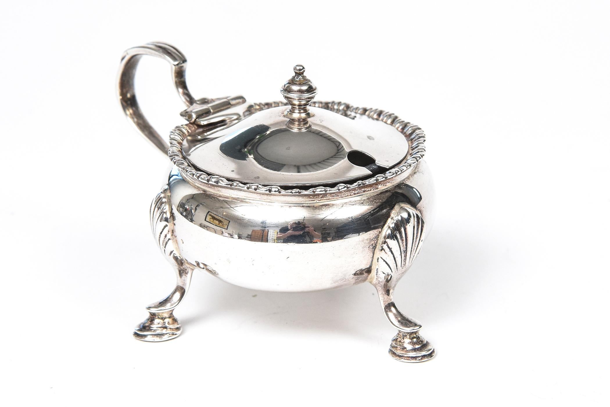 English Mappin & Webb Sterling Silver Footed Mustard Pot with Glass Liner, Circa 1929 For Sale