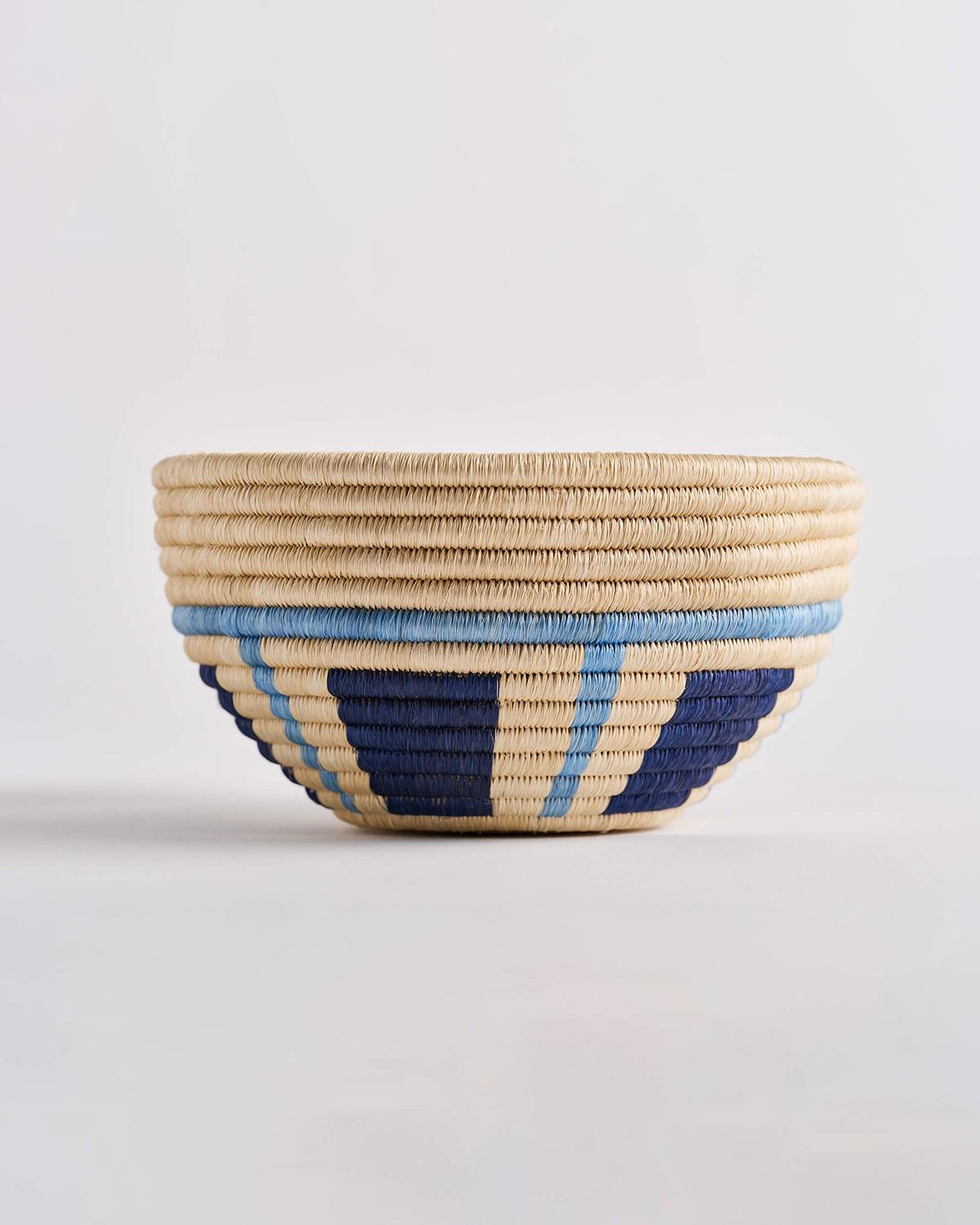 Hand-Woven Mar Handwoven Fruit Bowl made of Fique Fiber For Sale
