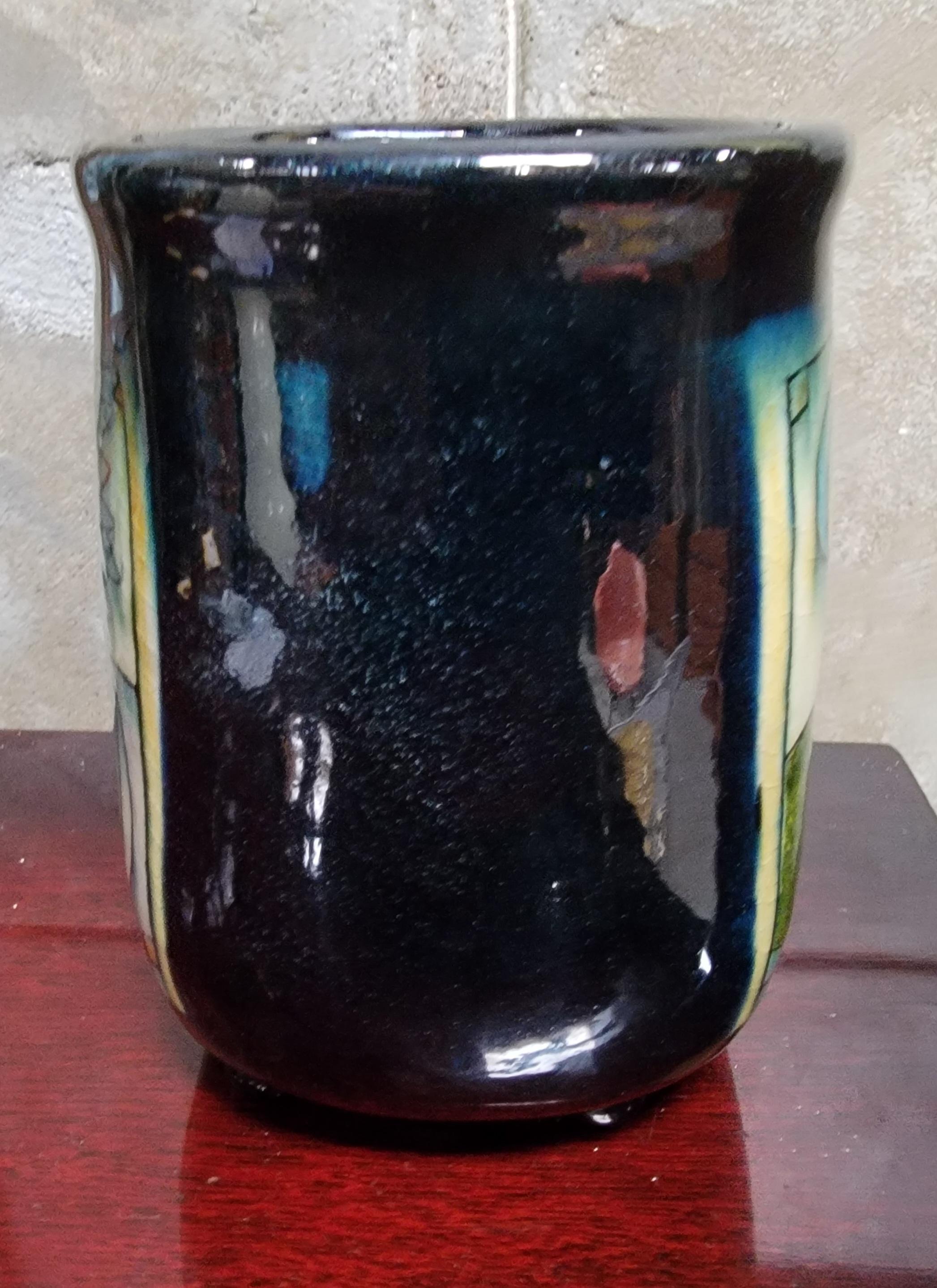 Vase Mara en grès travaillé à la main Nudes en vente 2