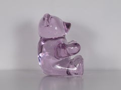 "Oso de peluche (morado con destellos)" escultura acrílica de lucita fundida con destellos