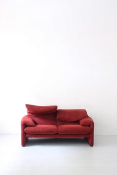 "Maralunga" 2-seater by Vico Magistretti / Cassina