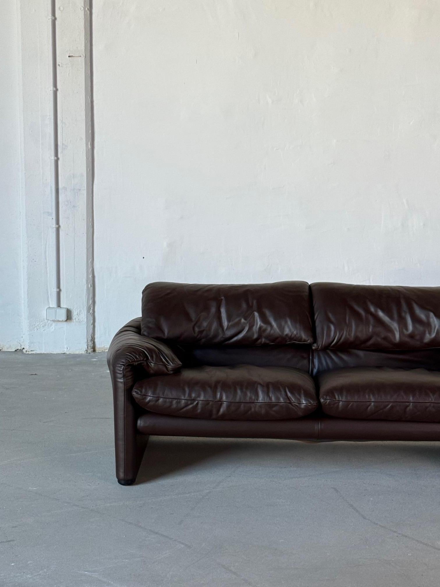 Sofá 2 plazas Maralunga by Cassina, Piel natural marrón cacao original Italiano en venta