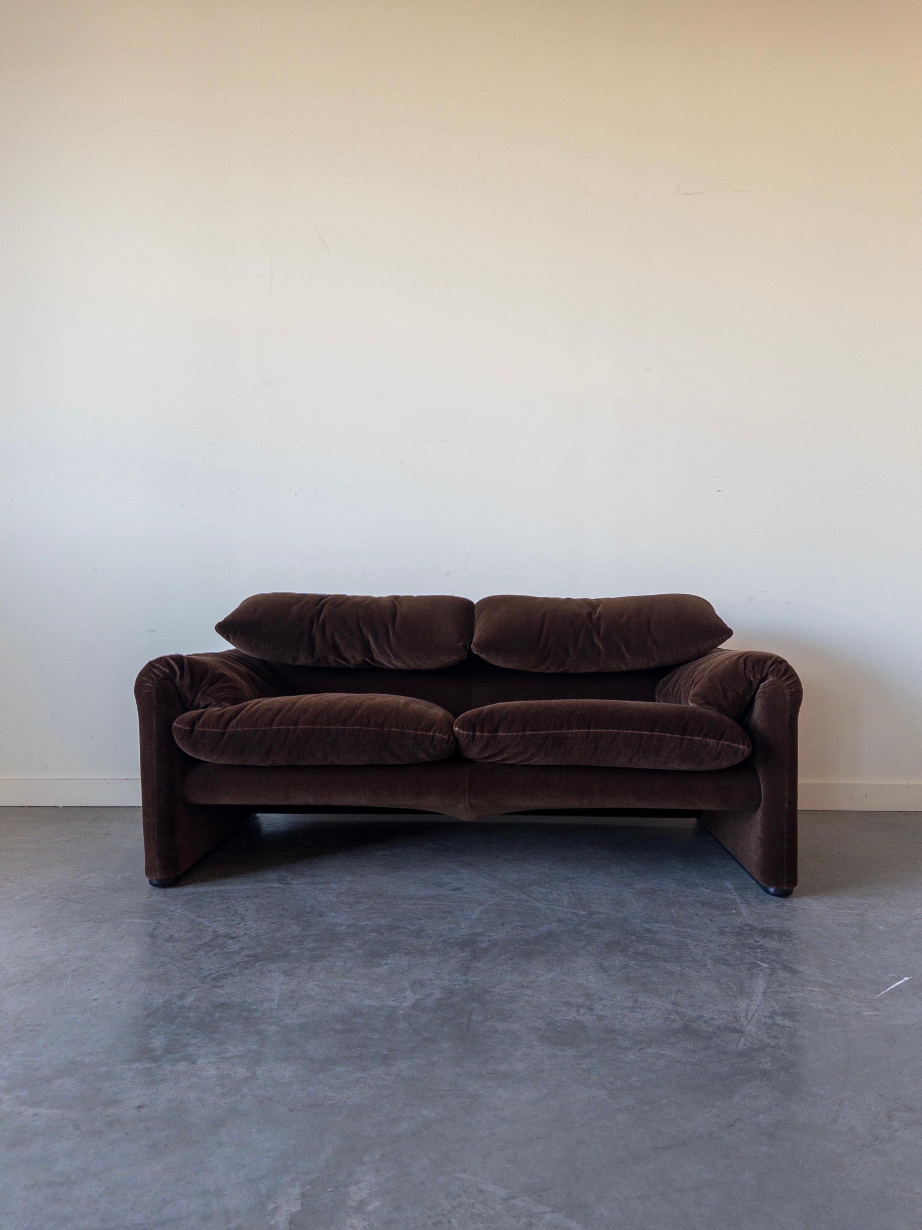 Sofá de 2 plazas Maralunga de Vico Magistretti para Cassina en Bueno estado para la venta en New York, NY