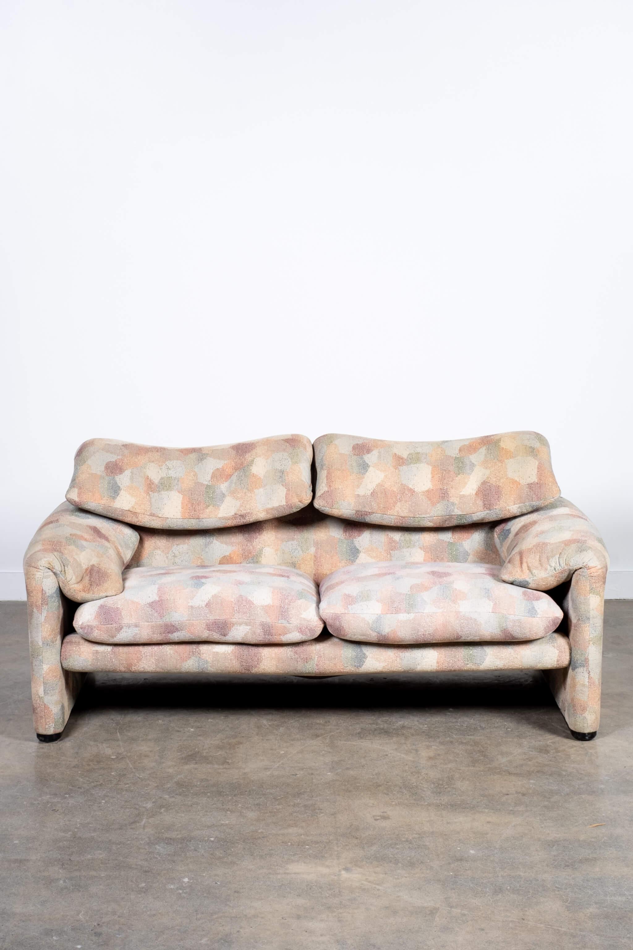 Post-Modern Maralunga 2-Seater Sofa, Original Fabric