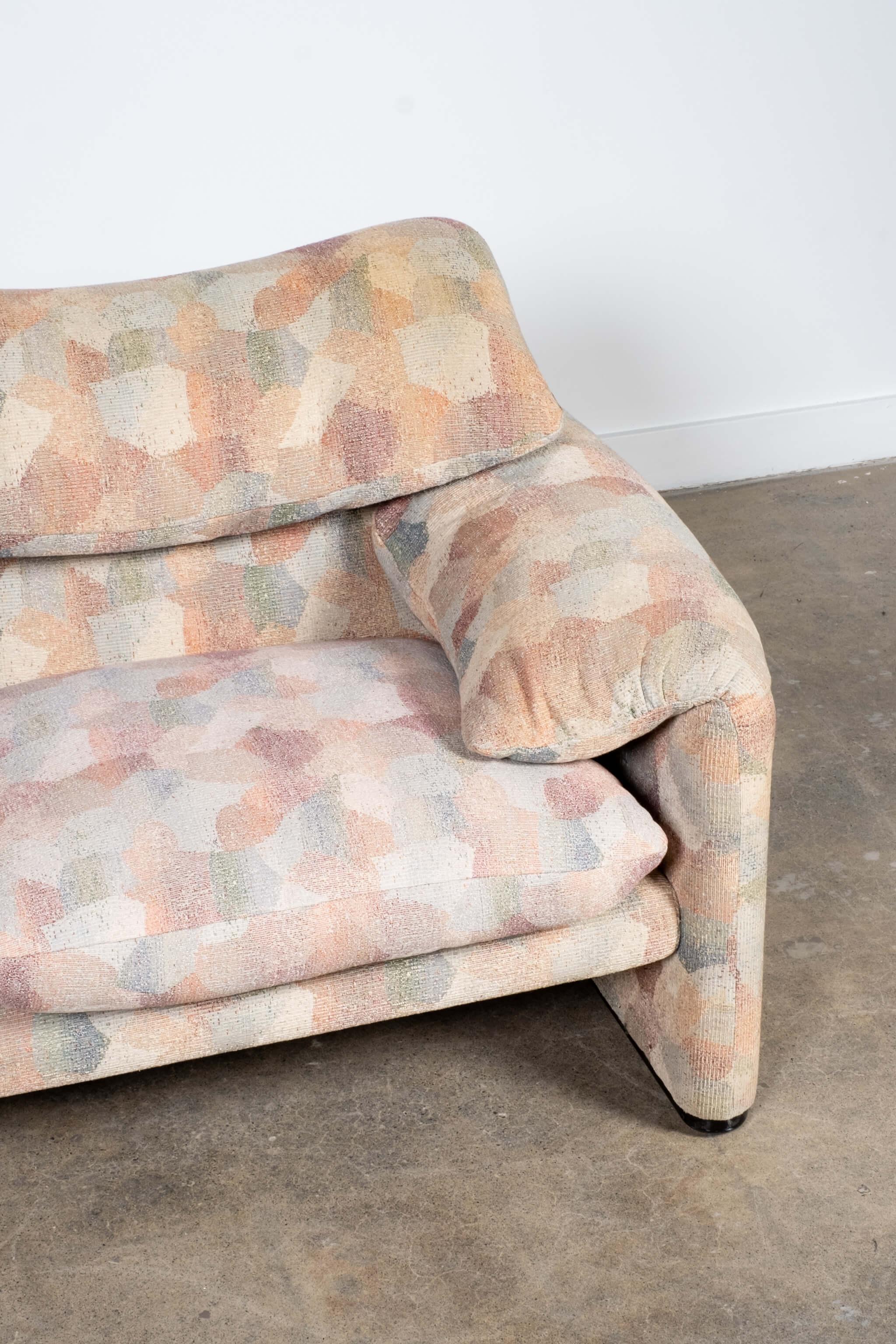 Velvet Maralunga 2-Seater Sofa, Original Fabric