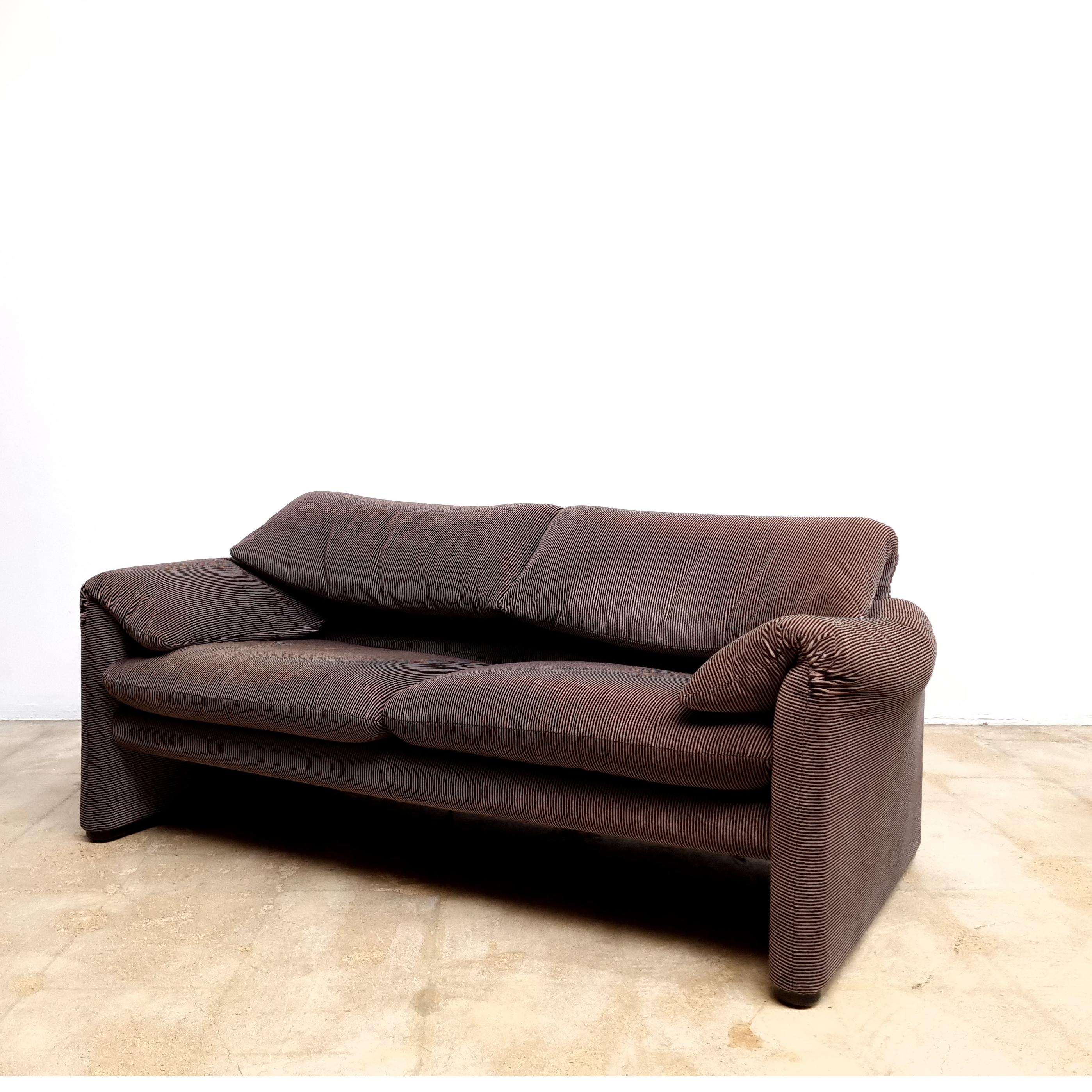 “Maralunga” 2seater Sofa by Vico Magistretti for Cassina. 
Also available: “Maralunga” Lounge Chair in this aubergine velvet fabric. Both in good condition.