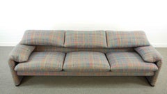 Maralunga 3-Seat Sofa by Vico Magistretti for Cassina in Grey-Multicolore Fabric