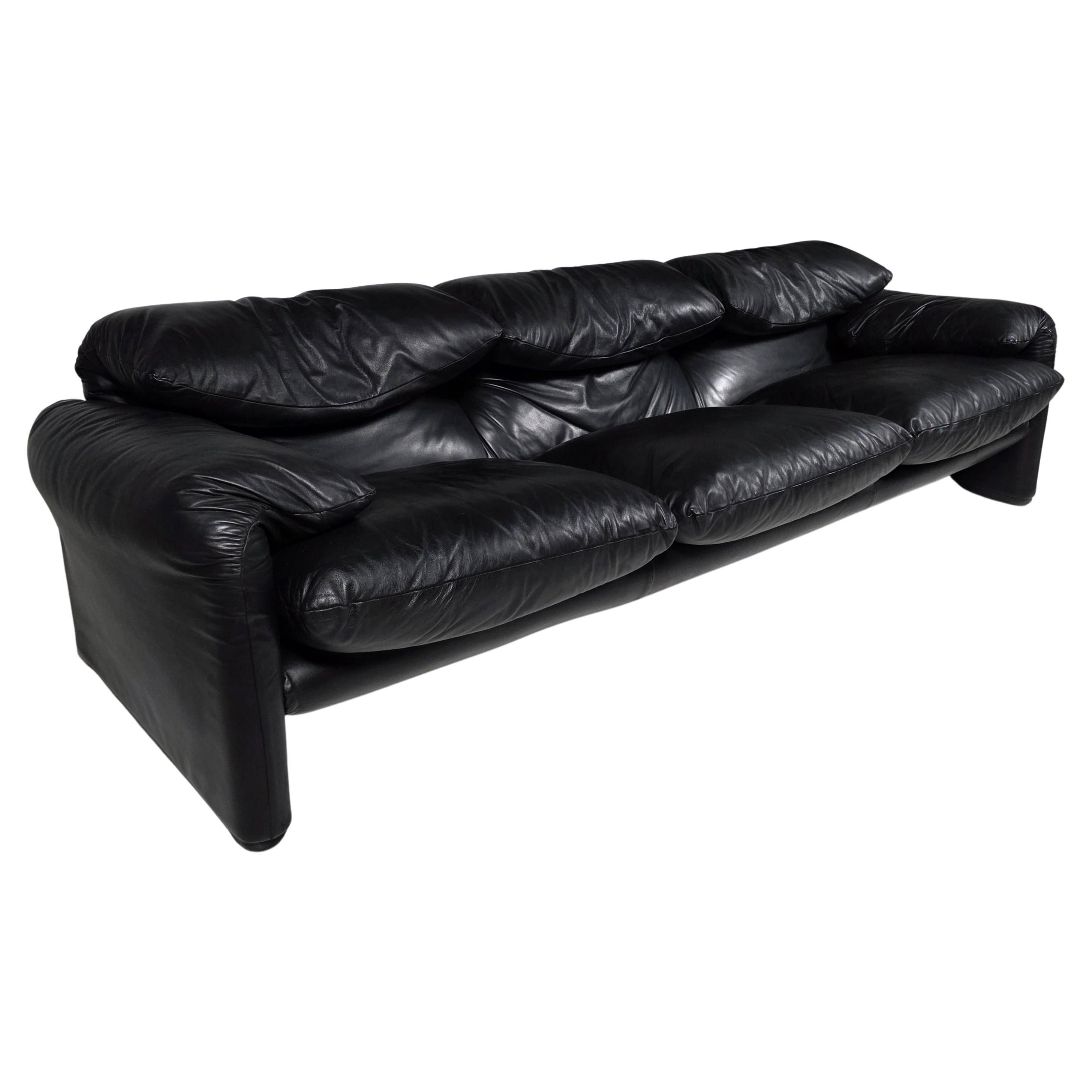 Maralunga 3-seater in original leather by Vico Magistretti for Cassina, 1970s For Sale