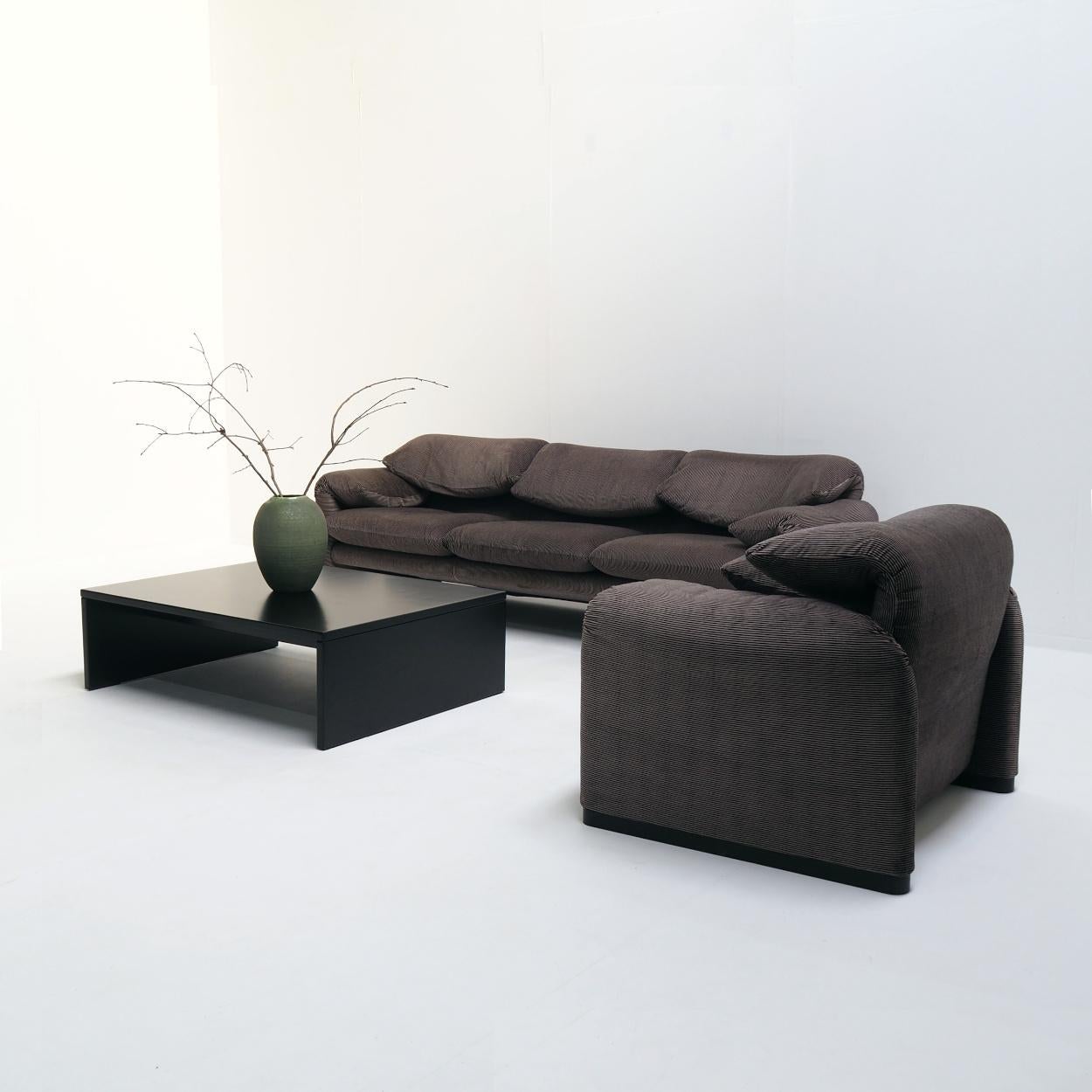 Maralunga 3-Sitzer-Sofa von Vico Magistretti für Cassina im Angebot 1