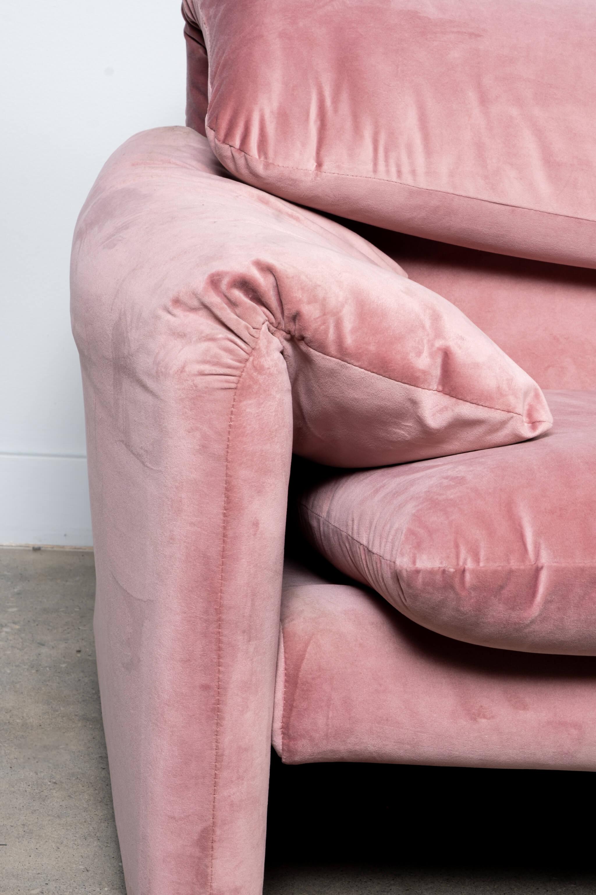 Maralunga 3-Seater Sofa, Newly Reupholstered in Pink Velvet 1