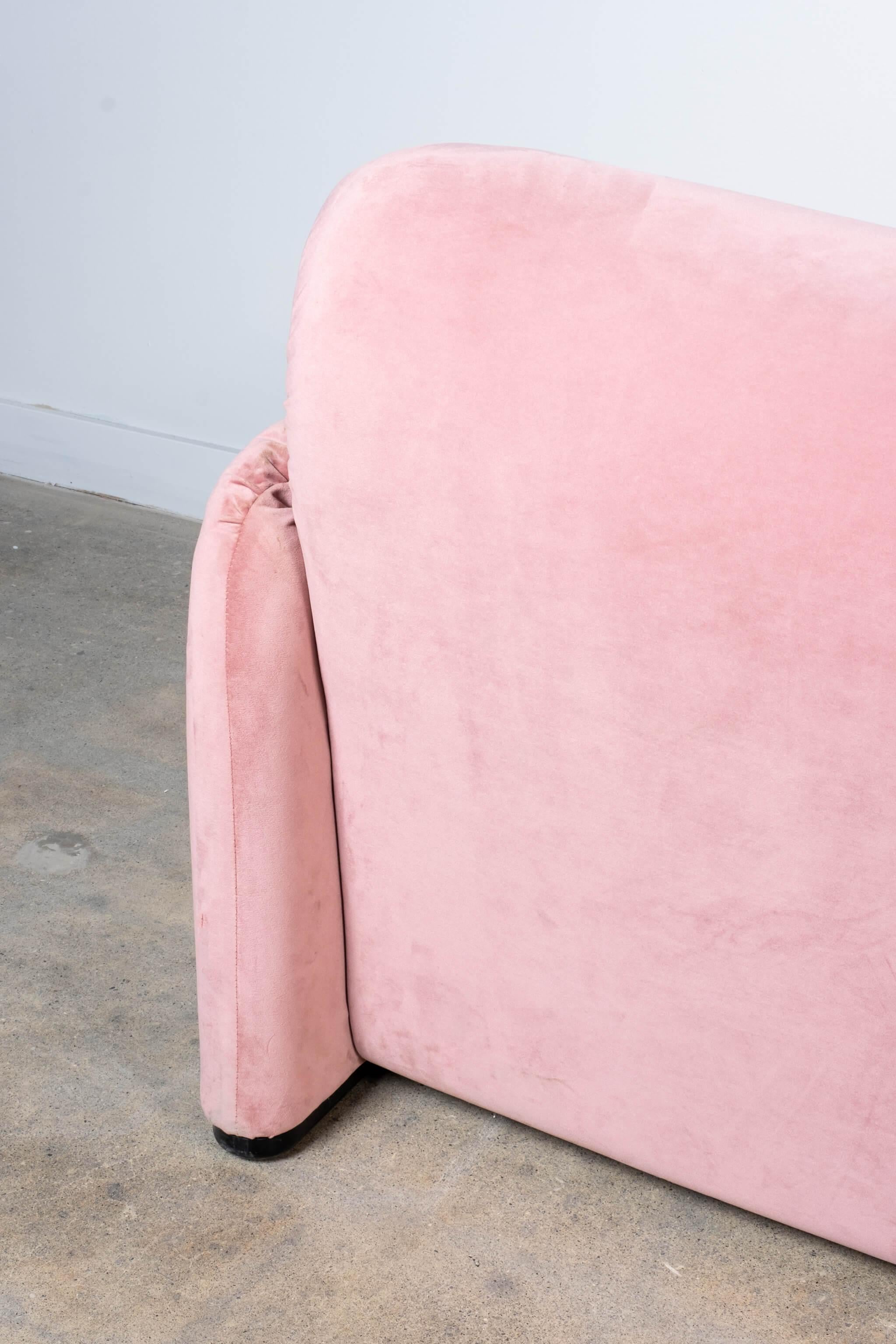Maralunga 3-Seater Sofa, Newly Reupholstered in Pink Velvet 2