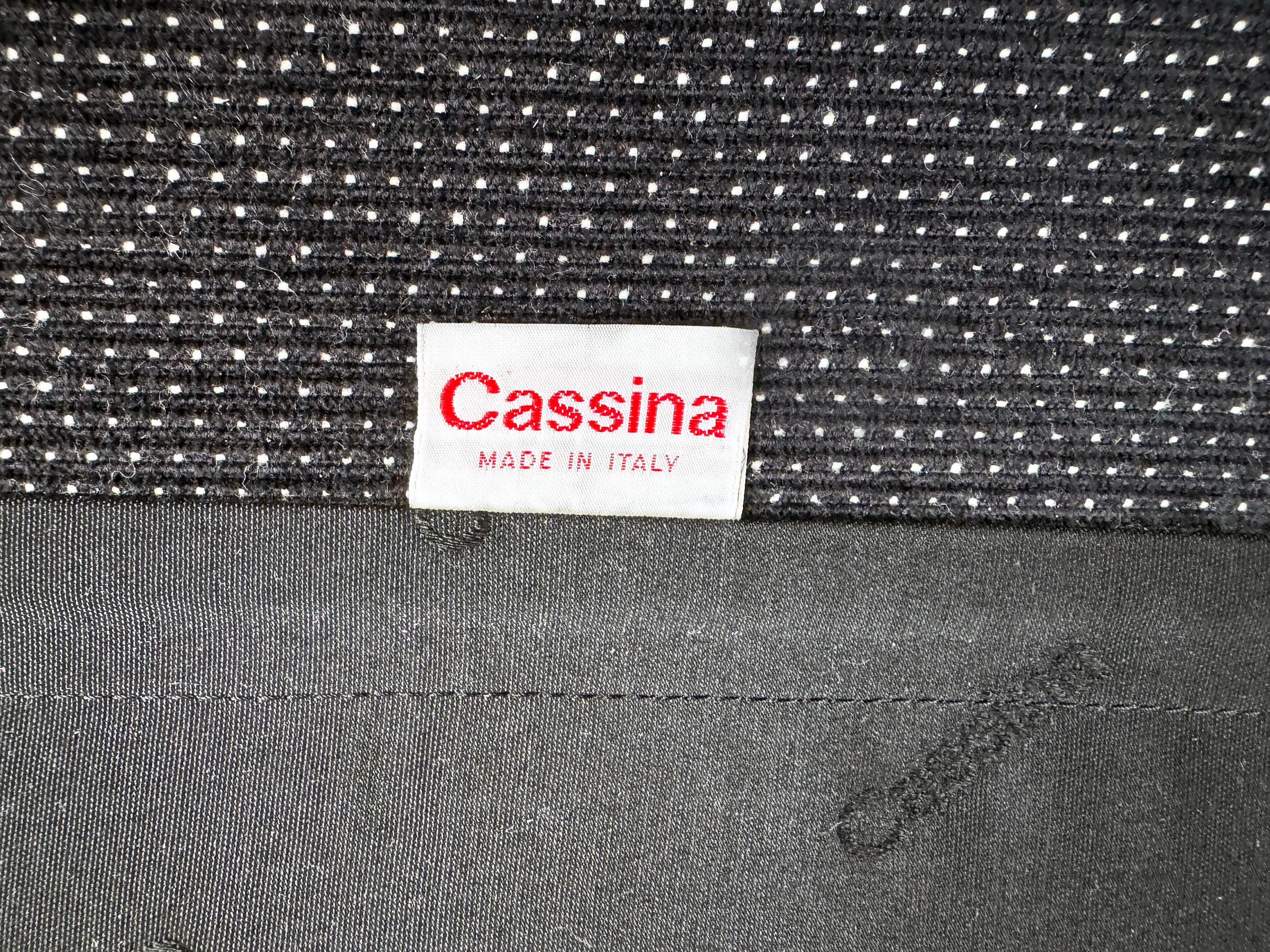 Maralunga Armchair and Ottoman by Vico Magistretti for Cassina Matte Black For Sale 5