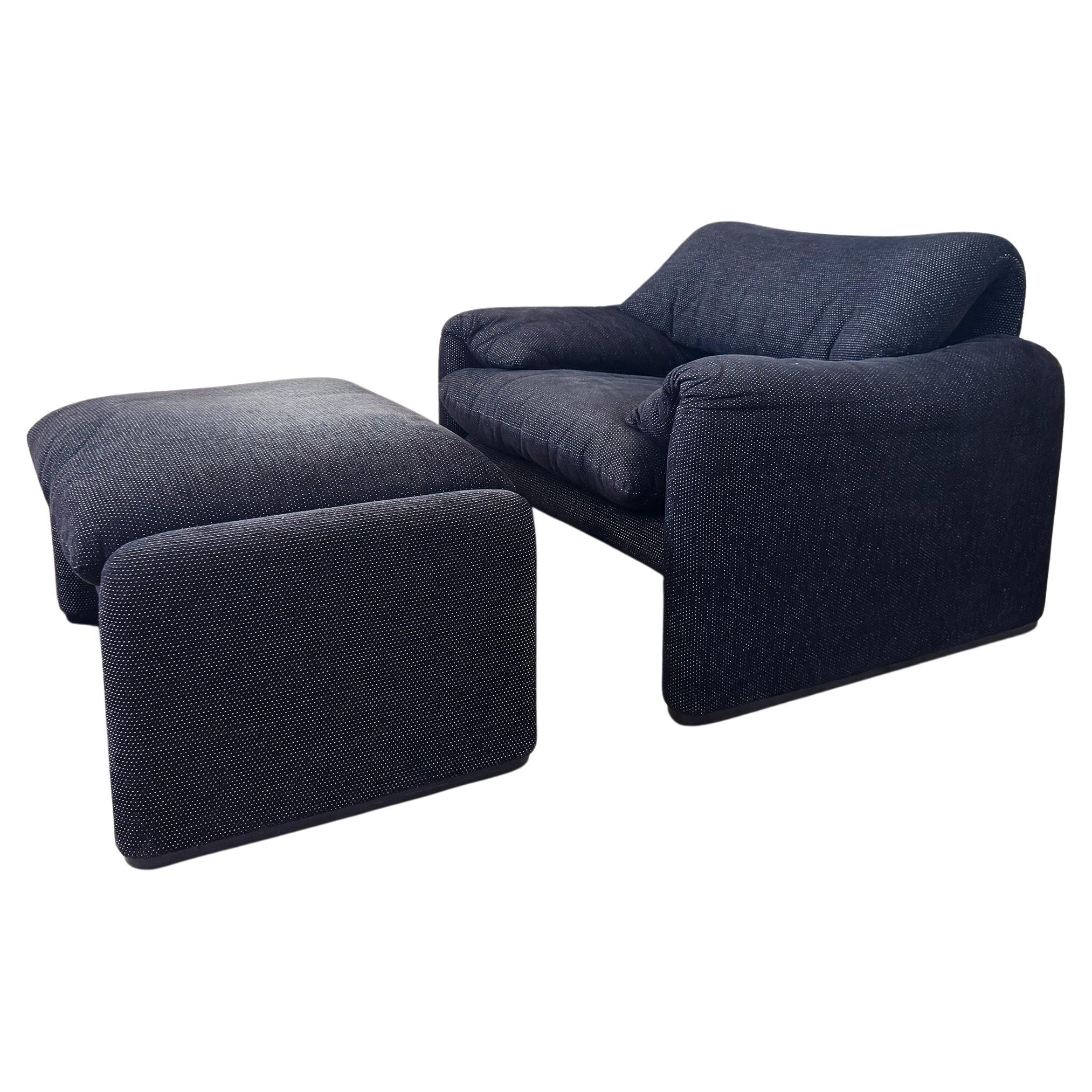 Maralunga Armchair and Ottoman by Vico Magistretti for Cassina Matte Black