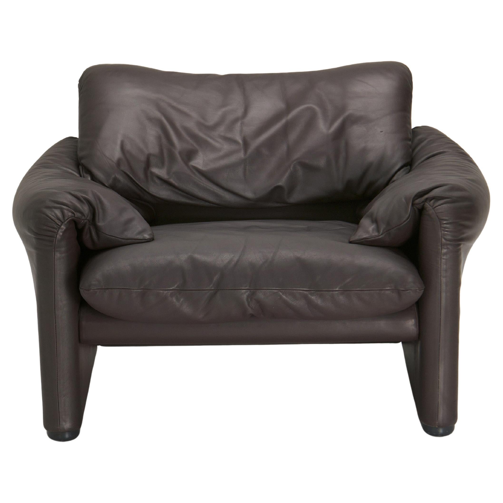 'Maralunga' armchair - Vico Magistretti - Vico Magistretti For Sale