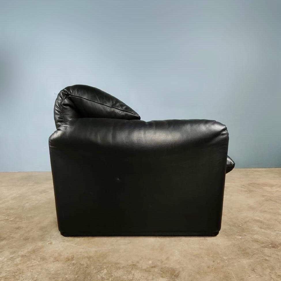 Maralunga 2-Sitzer-Sofa aus schwarzem Leder Vico Magistretti Cassina, Mid-Century (Italienisch)
