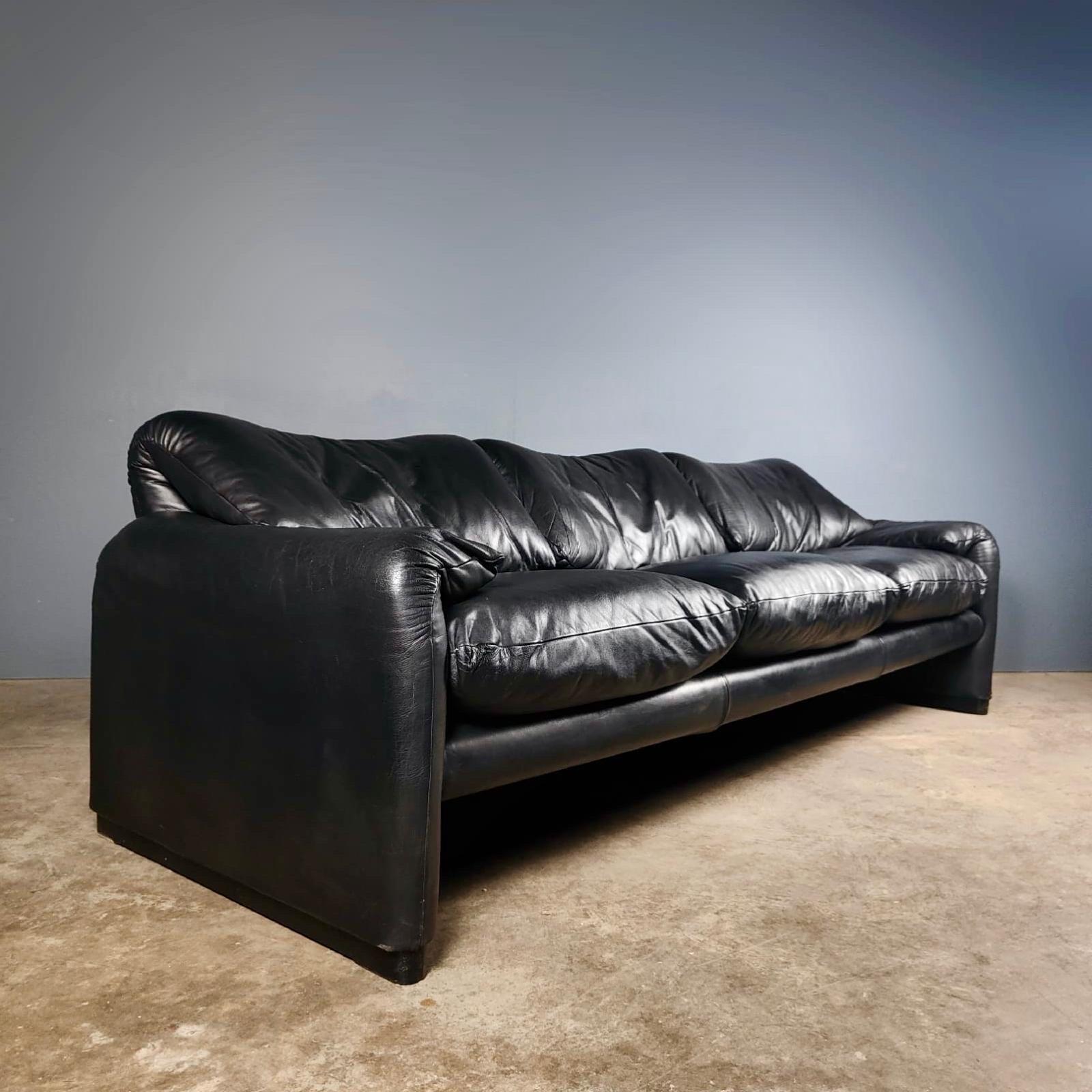 New Stock ✅

Maralunga Black Leather 3 Seater Sofa by Vico Magistretti for Cassina

This award winning, original, Magistretti Maralunga sofa for Cassina is finished in sumptuous black leather, and is just as comfortable as it is famed to