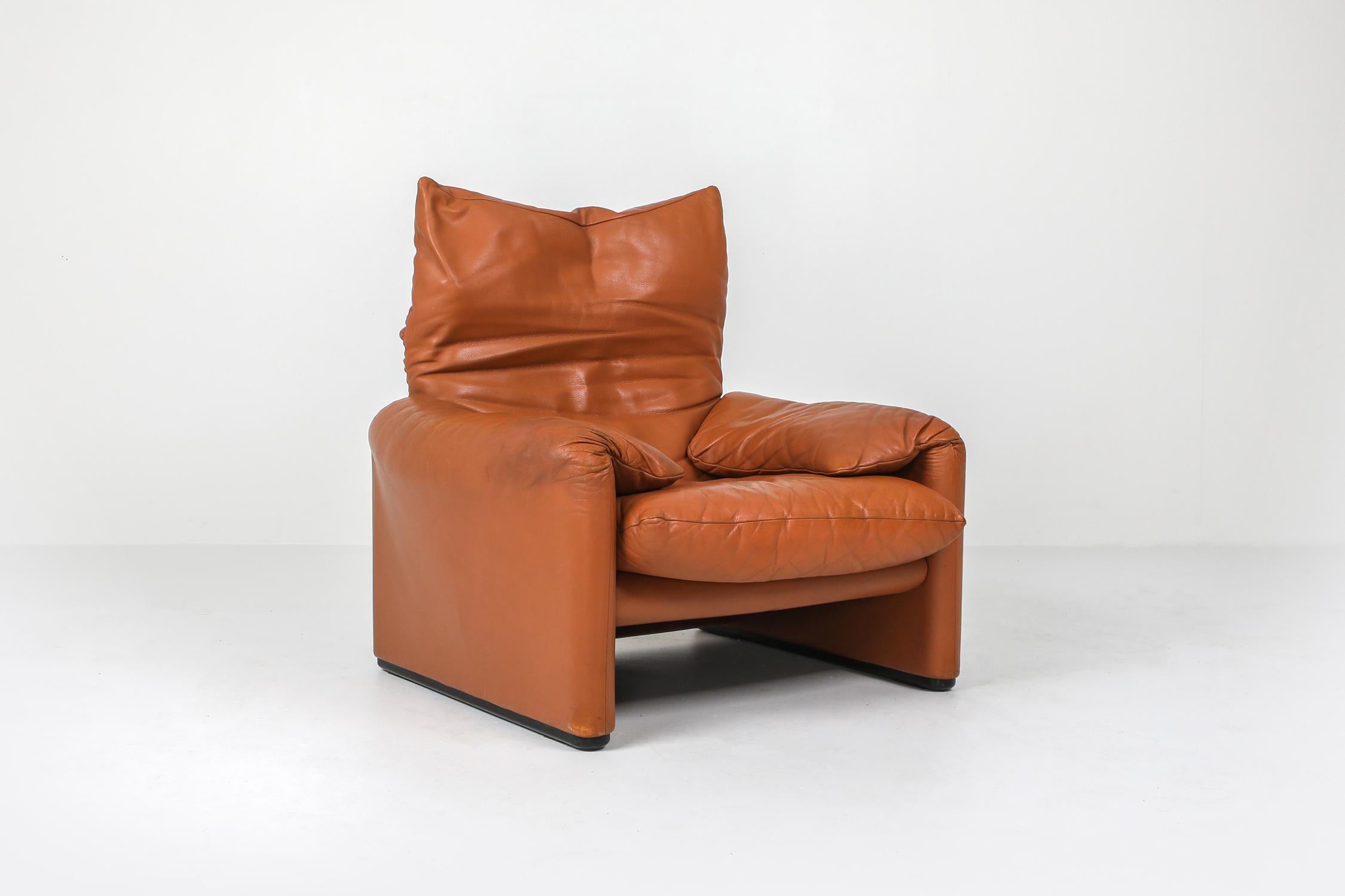 Maralunga Cognac Leather Club Chairs by Vico Magistretti for Cassina, 1974 1