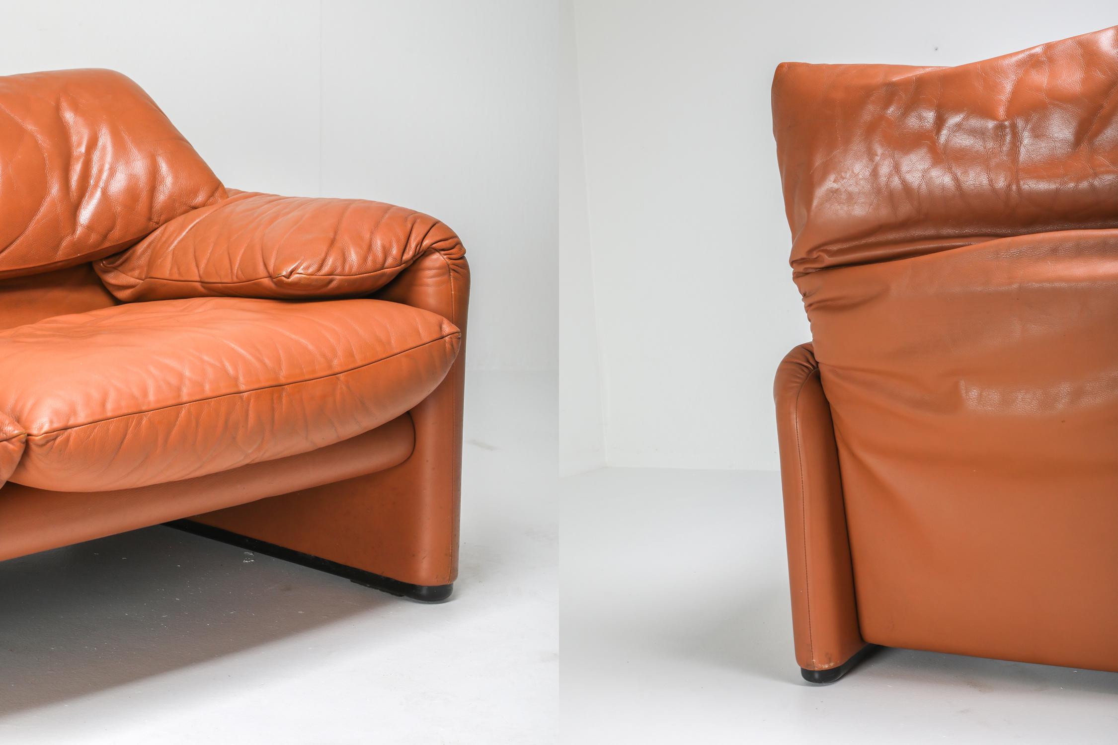 Maralunga Cognac Leather Couch by Vico Magistretti for Cassina, 1974 4